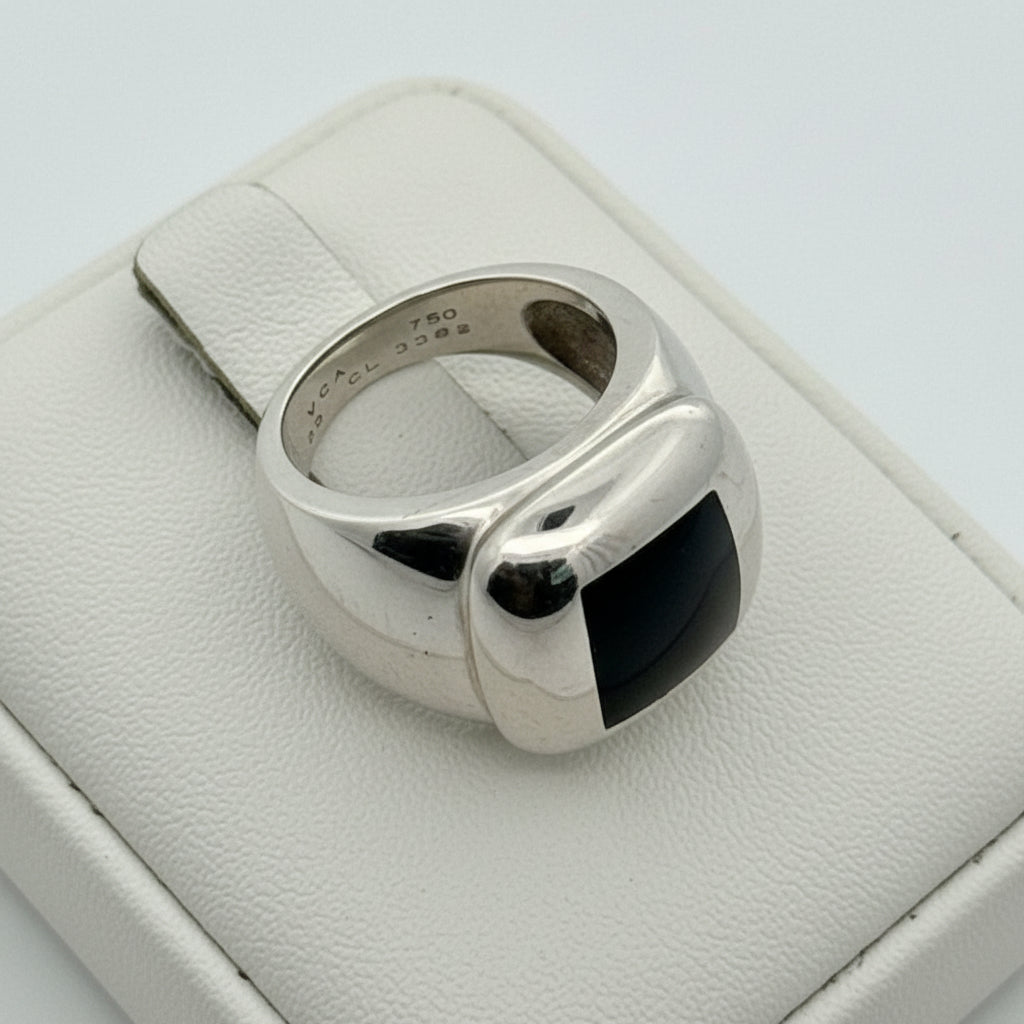 Van Cleef & Arpels Ring, Mother of Pearl Free Form Babylon, 18K White Gold 24.00g, Trademark CL 3362, All Weights Estimated.