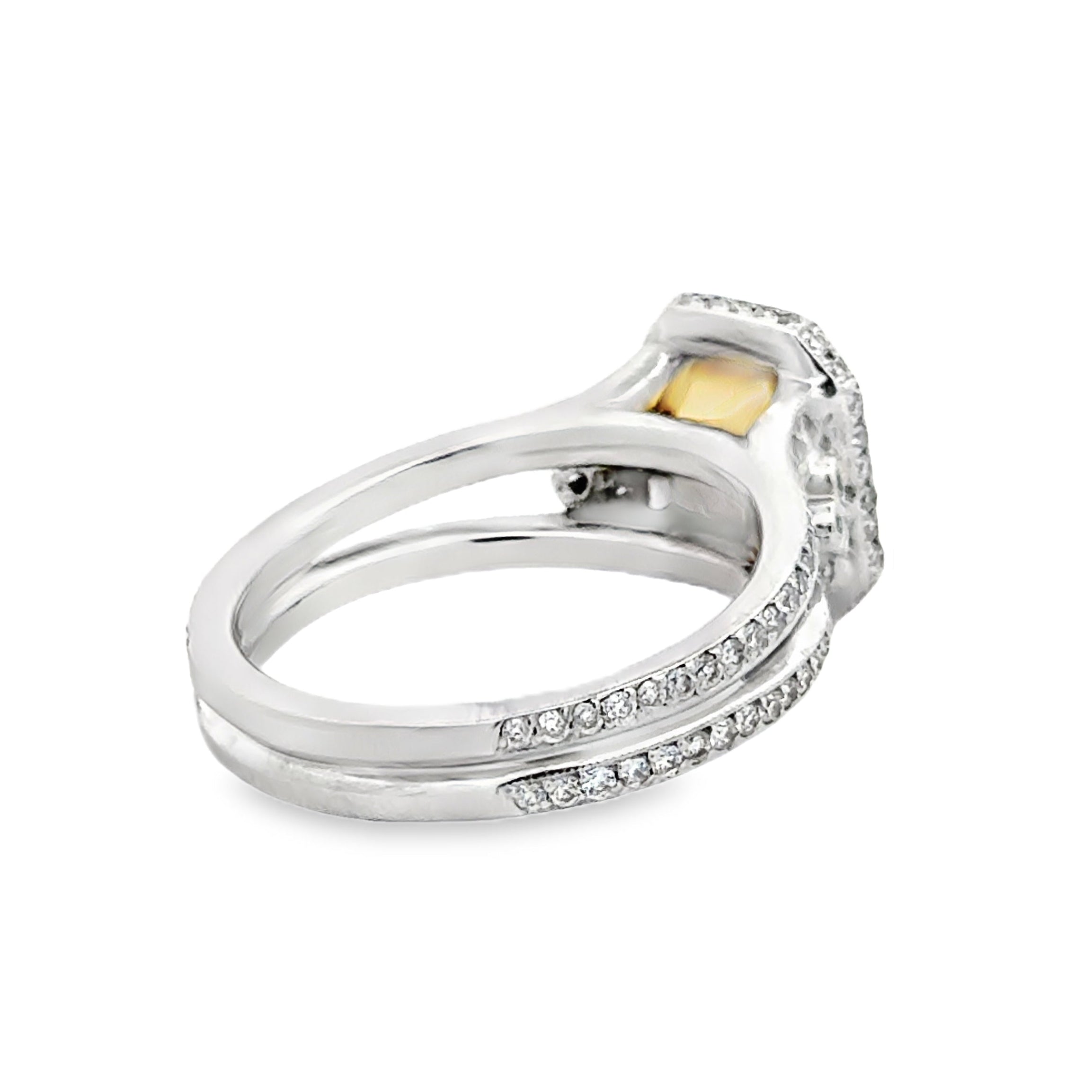 Estate Ring, Round Brilliant Cut Diamond 0.76 ct  G-H VS2-SI1, Emerald Cut Diamond Yellow VS2 14K/18K White/Yellow Gold