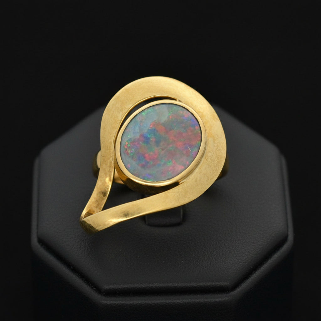 Simon Golub Pendant, 1 Black Opal 5.50ct, 18K Yellow Gold 5.70g, All Weights Estimated.