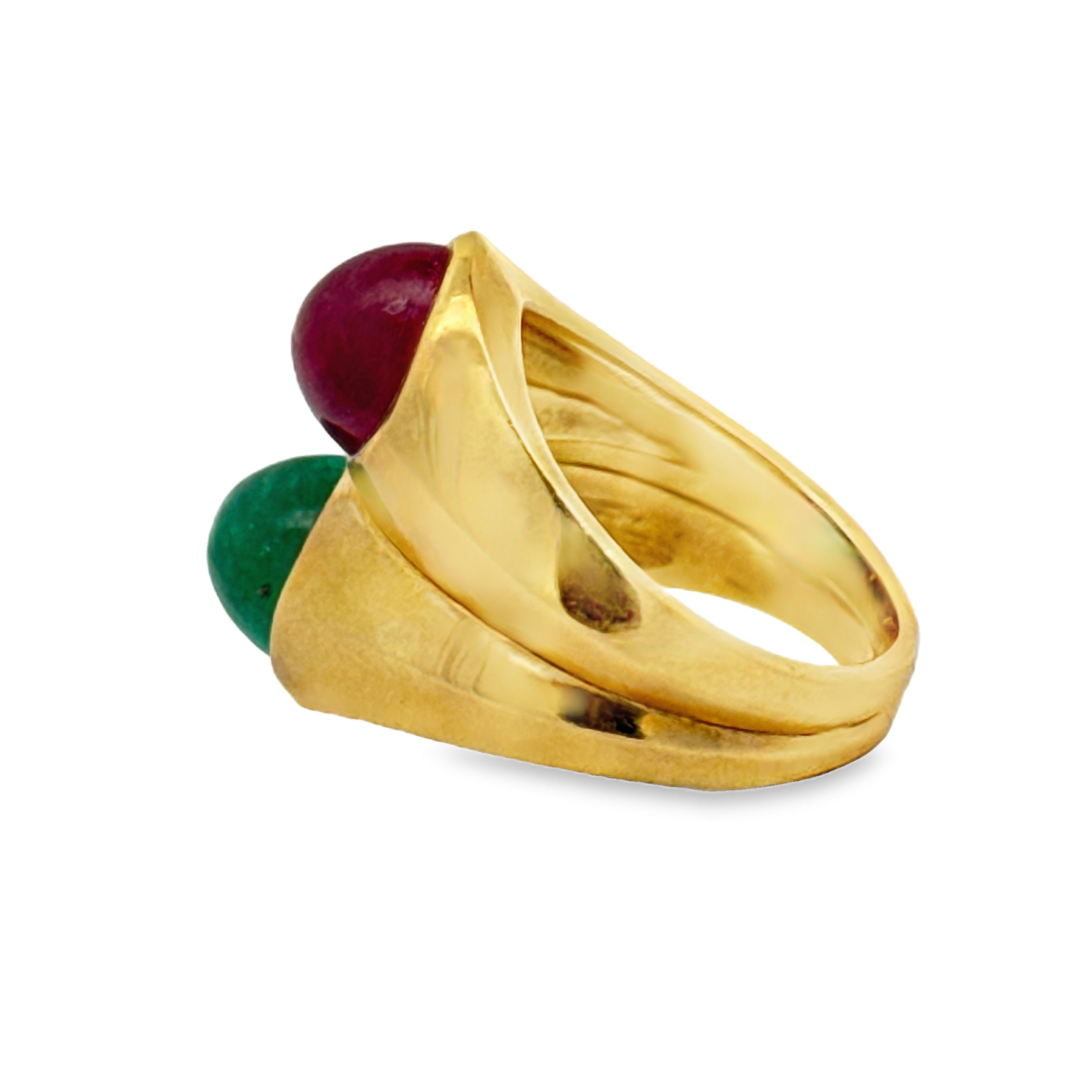 Italian Designer Vaglio  Ring,1 Emerald Cabochon 1.50 ct ,1 Ruby Cabochon 1.60 ct  18K Yellow Gold 12.70g