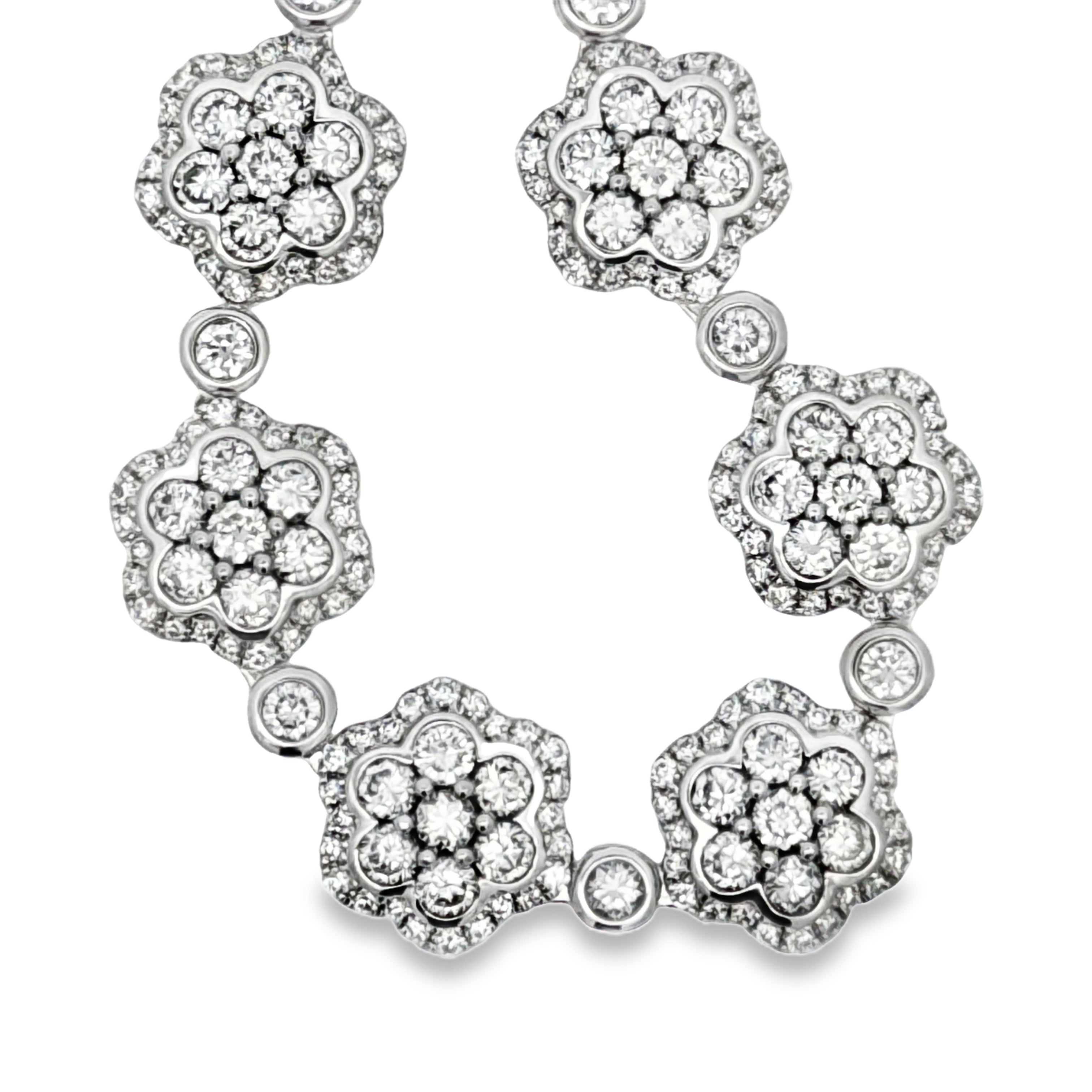 Designer AV Necklace, 481 Round Brilliant Cut Diamonds 8.46cttw H-I SI1-SI2, 14K White Gold 45.51g. All Weights Estimated.