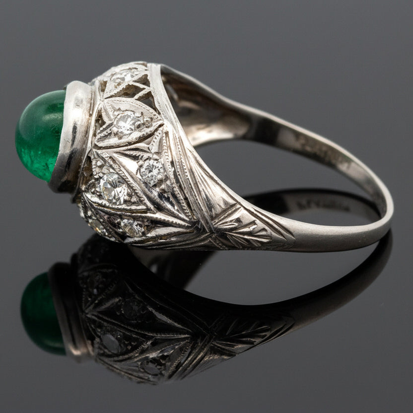 Estate Ring, 12 Round Brilliant Cut Diamonds 0.28ct I-J SI1-SI2, 1 Emerald Cabochon 1.50ct, Platinum 4.05 4.05g. All Weights Estimated.