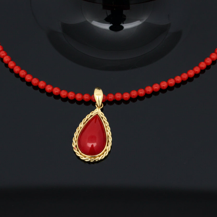 Estate Pendant w/chain Necklace, Coral Round, Coral Cabochon 18K Yellow Gold 5.00g