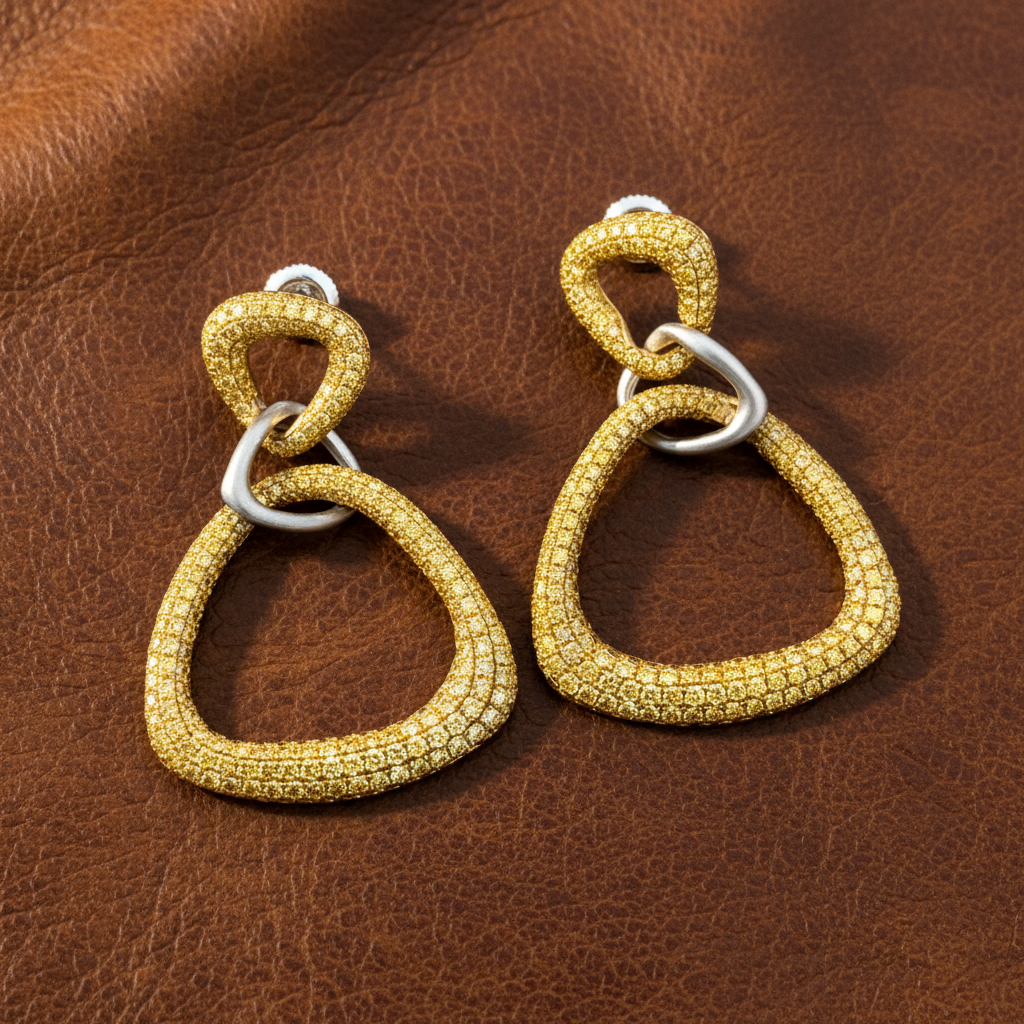 Designer AKMS Earrings Round Brilliant Cut Diamond 6.91 ct  FVY VS2-SI1 18K White/Yellow Gold 16.91g