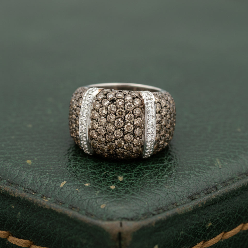 Estate Ring,115 Round Brilliant Cut Diamond 3.00cttw, G/H-Brown, 14K White Gold 9.03g. All weights estimated.