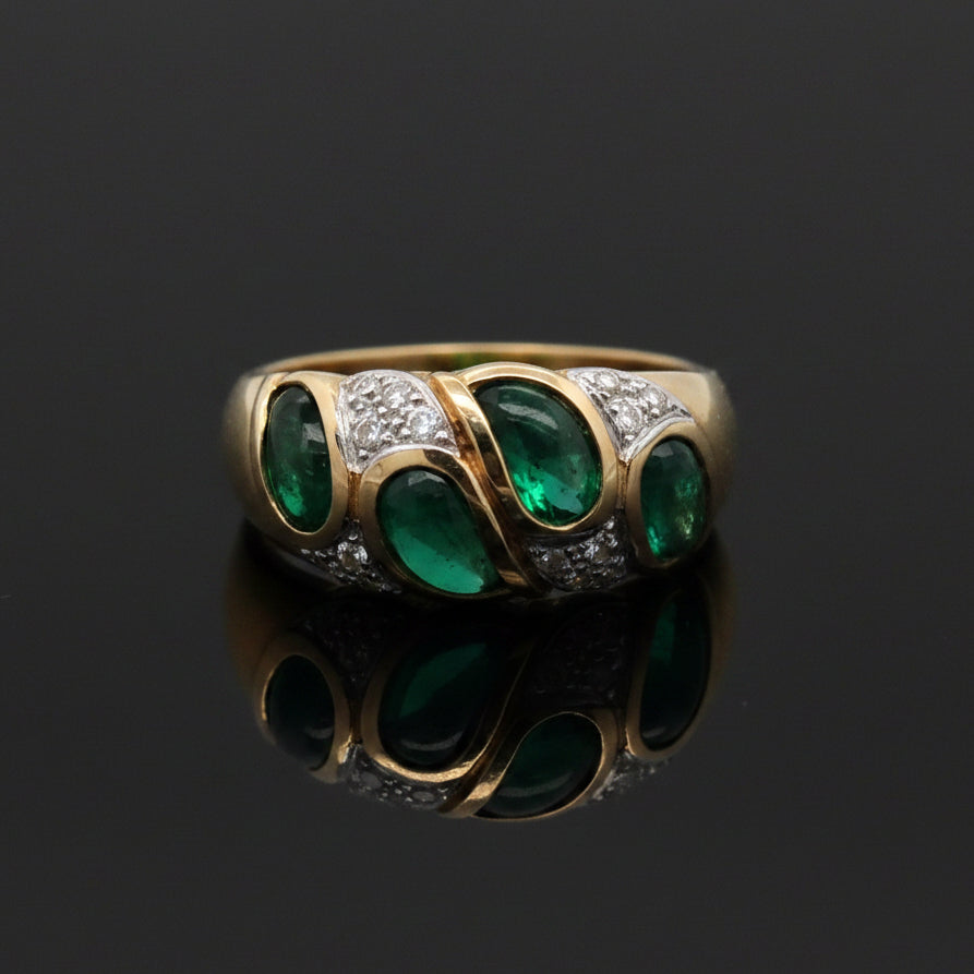 Vintage Ring RBC Diamond 0.25cttw  H/I, 4 Emerald  P/S 1.60cttw  14KT YG 6.70g ,All Weights Estimated