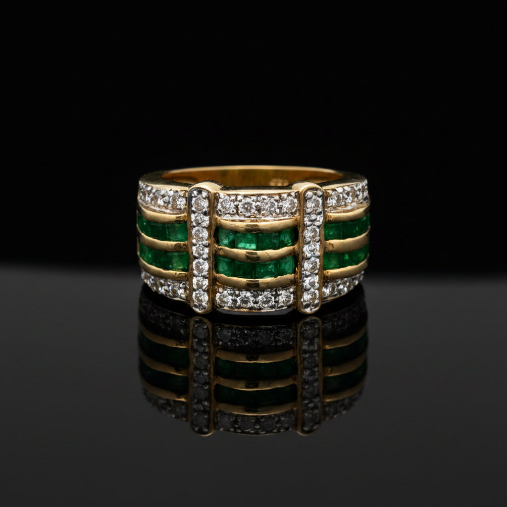 Vintage Ring RBC Diamond 0.32cttw  H/I Emerald  EC 1.10cttw  14KT YG 5.70g ,All Weights Estimated