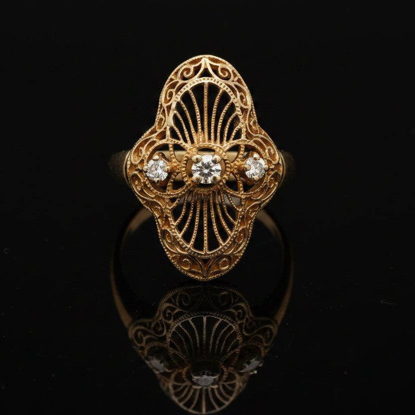 Vintage Ring RBC Diamond 0.10ct  G/H 14KT YG 4.10g ,All Weights Estimated