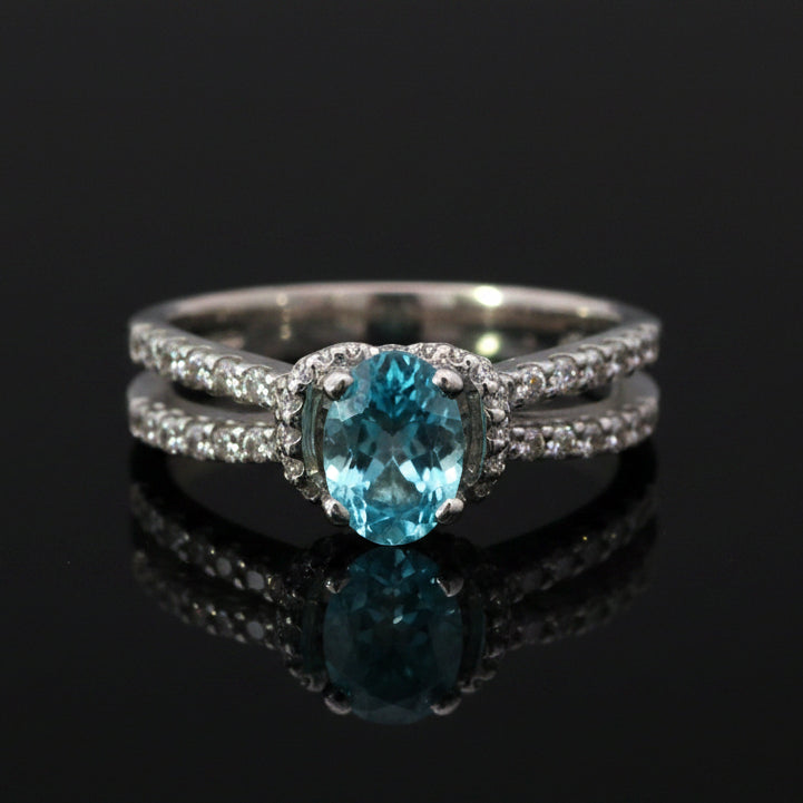 Desiogner HDS Ring, 1 OVAL BLUE ZIRCON 1.17Cttw  Diamond RBC 0.50Cttw  H/I SI1 18KW WG 5.16G