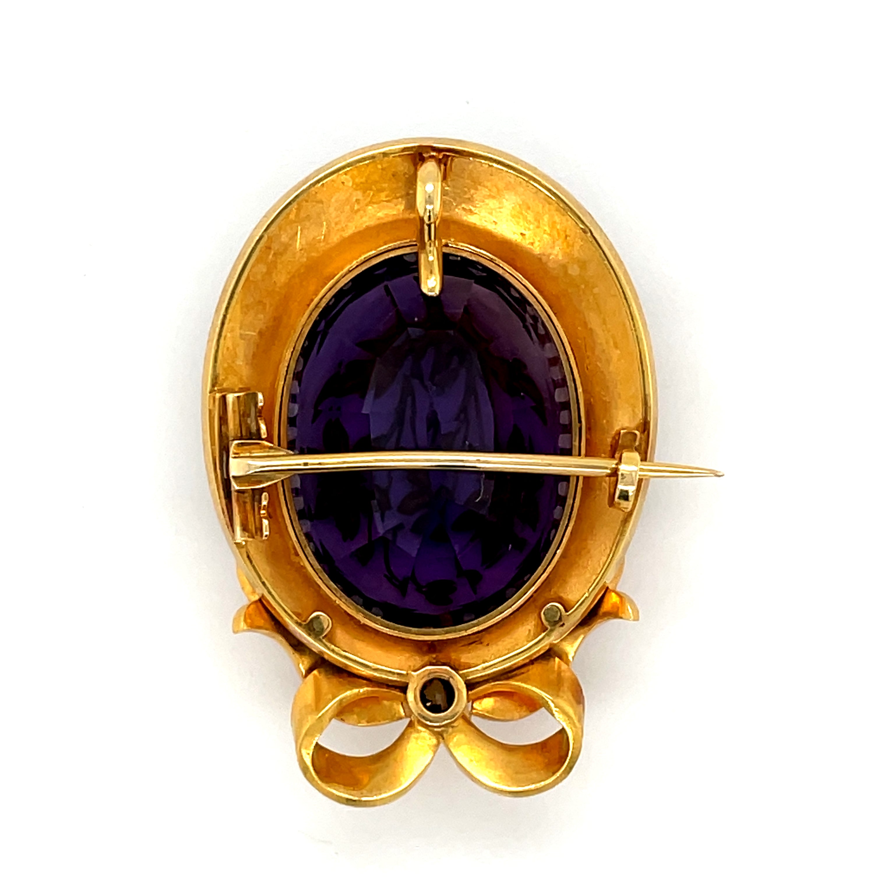 Estate Brooch/Pendant, Rose Cut Diamond 0.35 cttw, 1 Carved Oval Amethyst 22 mm x 16 mm, 1 Pearl, 18K Yellow Gold 15.16g