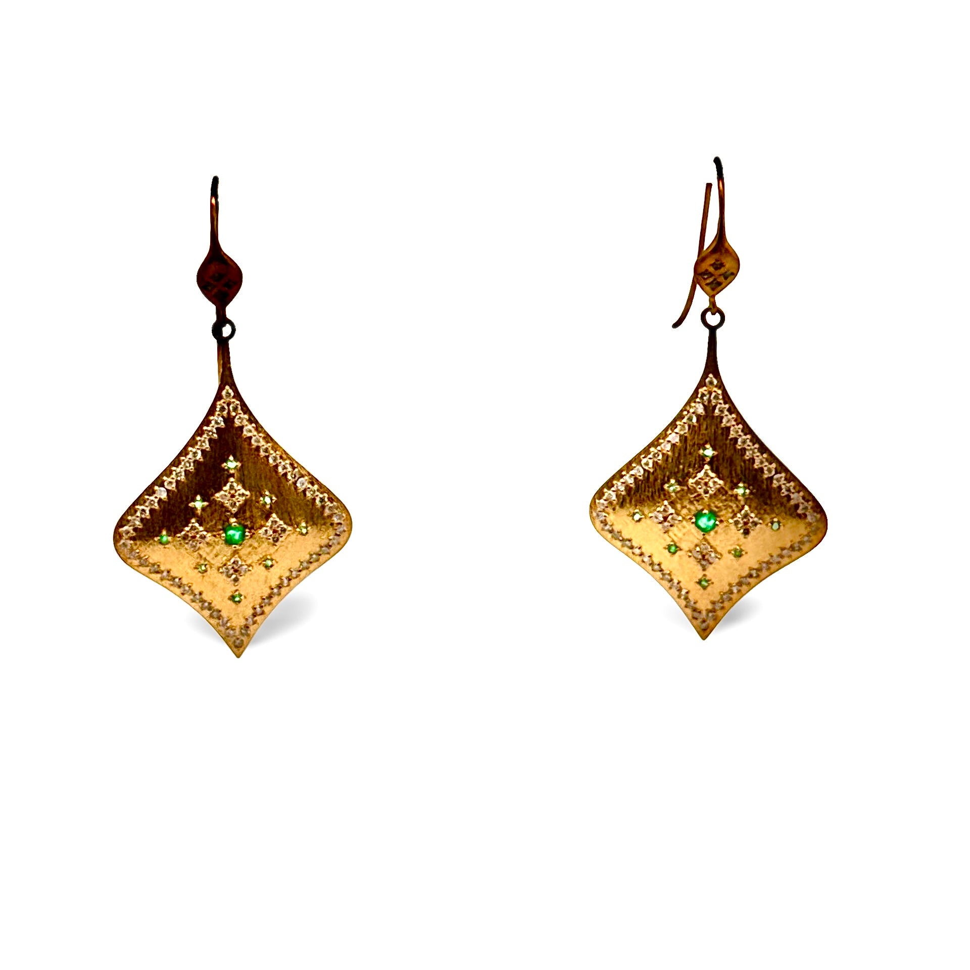 Estate Earrings, Round Brilliant Cut Diamond 1.15 ct  G-H SI1-SI2,18 Emerald Round 0.27 ct  18K Yellow Gold 8.41g