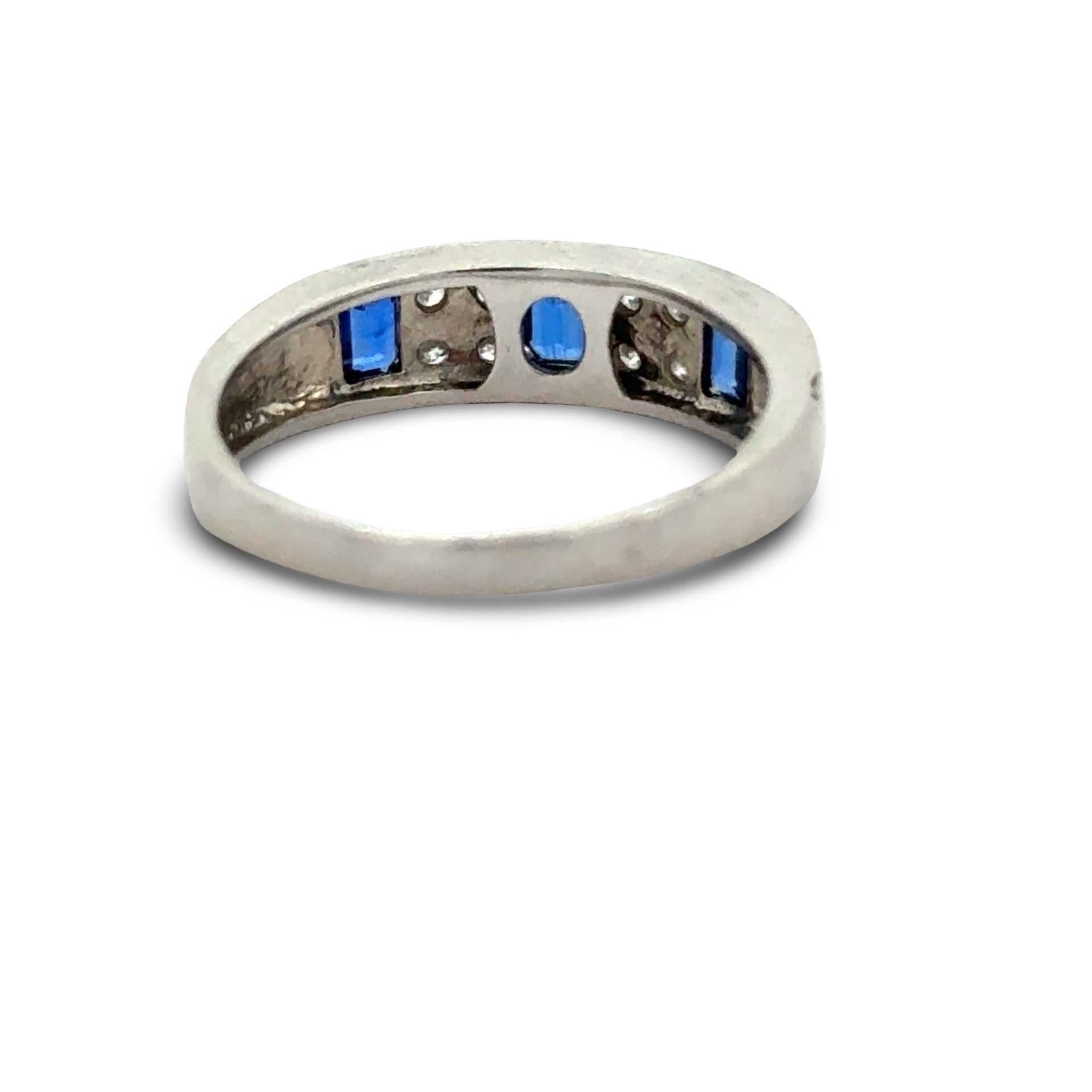 Estate Ring, 8 Round Brilliant Cut Diamond 0.20 ct  G-H SI1-SI2,3 Sapphire Emerald Cut 0.45 ct  Platinum 3.93g
