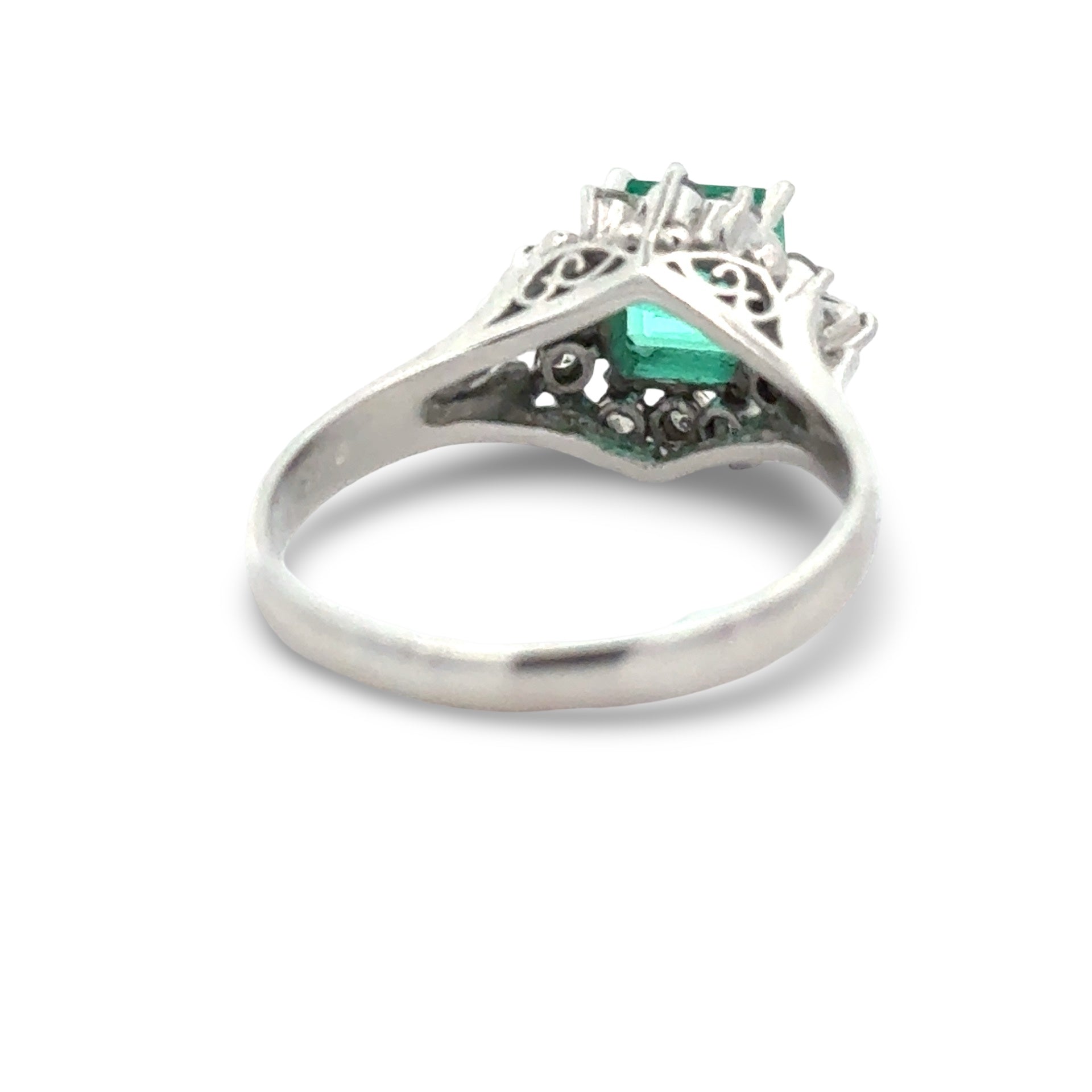 Estate Ring, 12 Mixed Cut Diamond 0.28 ct  G-I VS2-SI1,1 Emerald Emerald Cut 1.02 ct  Platinum 5.53g