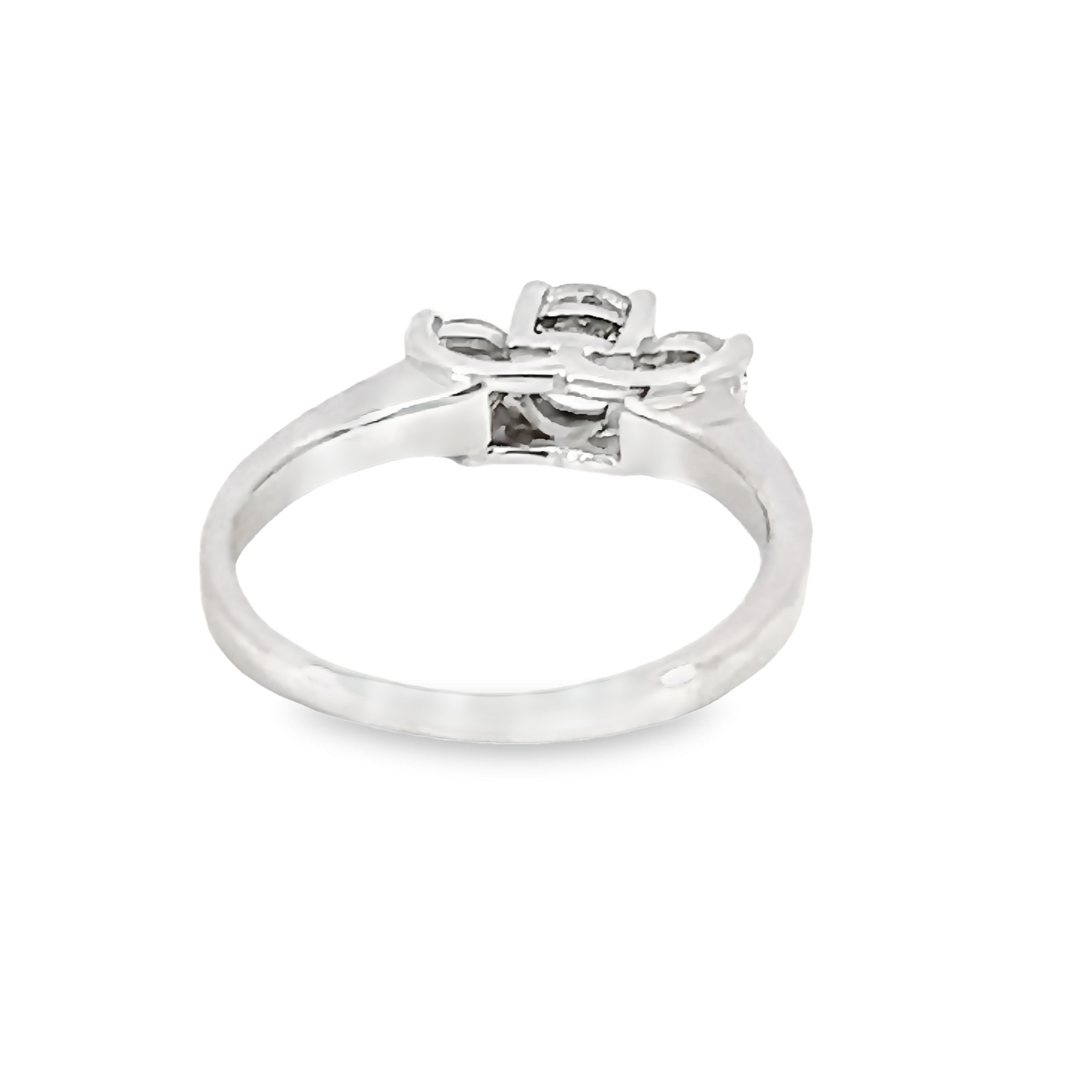 Round Brilliant Three Stone Diamond Engagement Ring