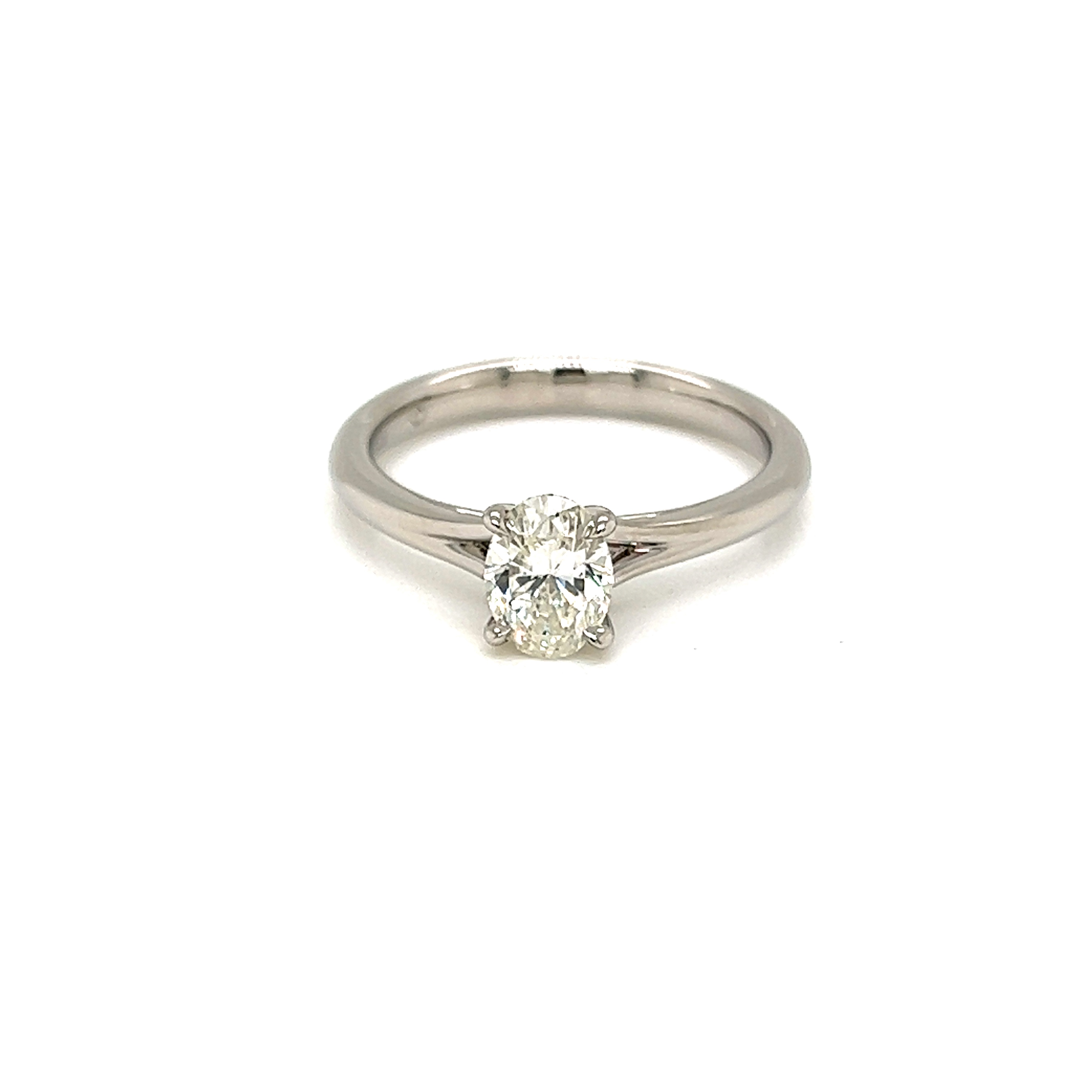 Platinum Engagement Ring With One 0.70Ct Oval I SI1 ForeverMarkDiamond  63767220.  dwt: 3.3