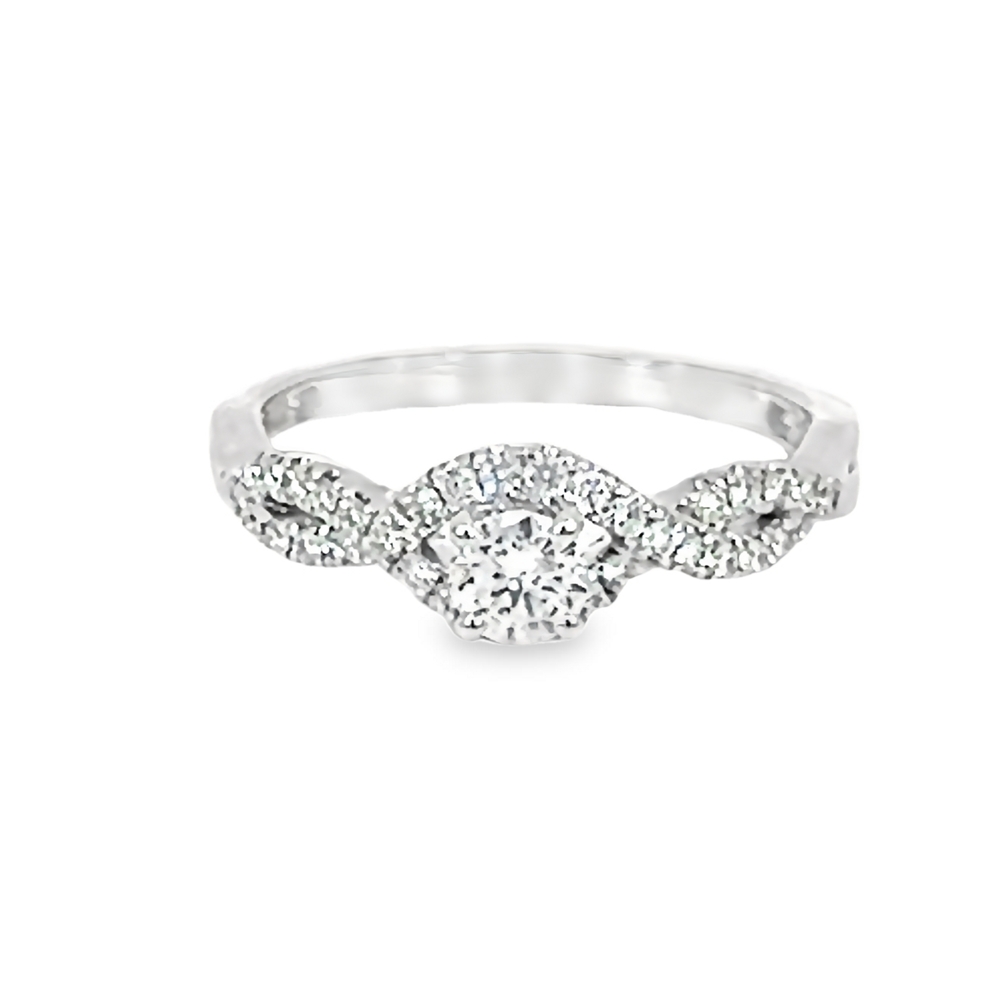 Round Diamond Halo Engagement Ring