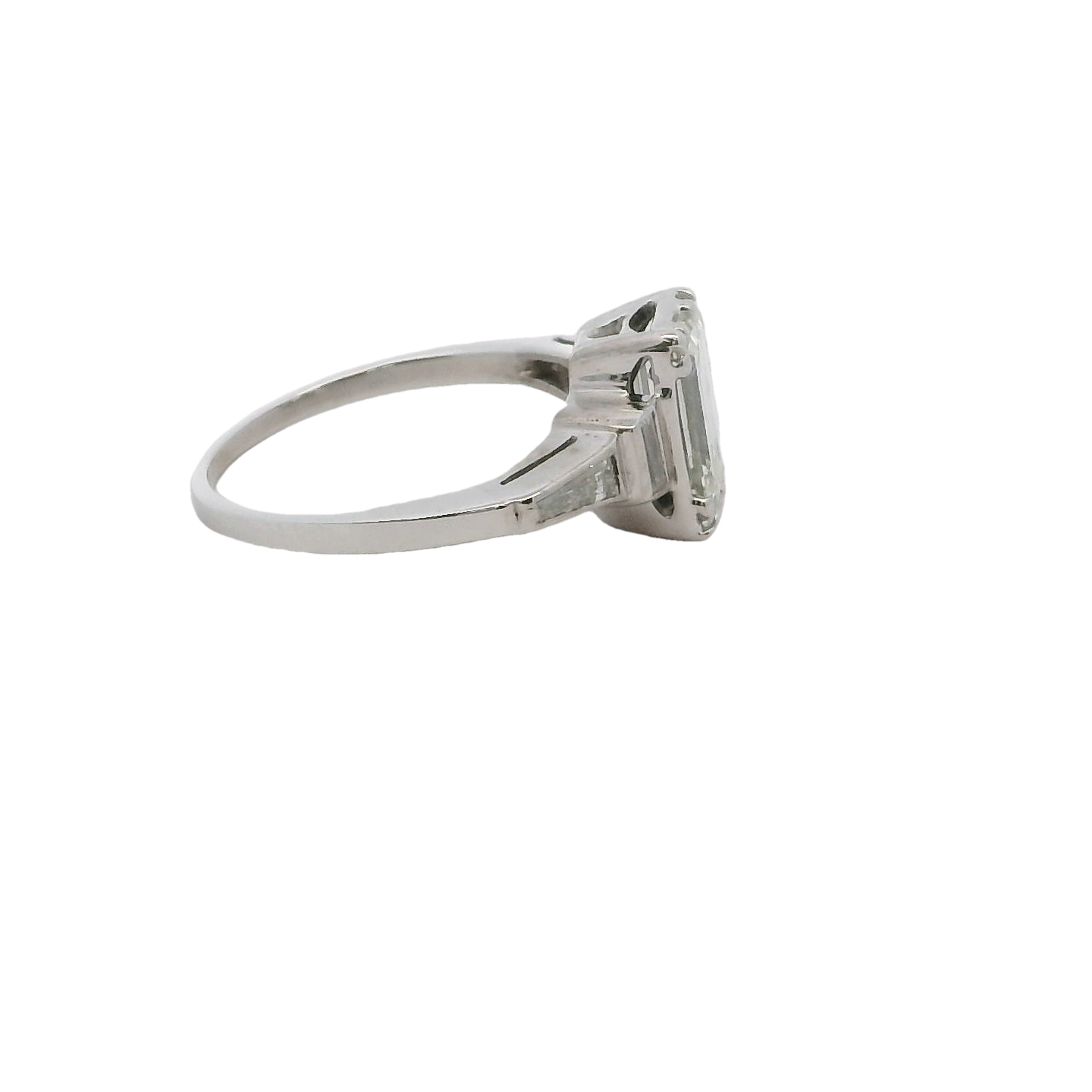 Platinum Diamond Engagement Ring