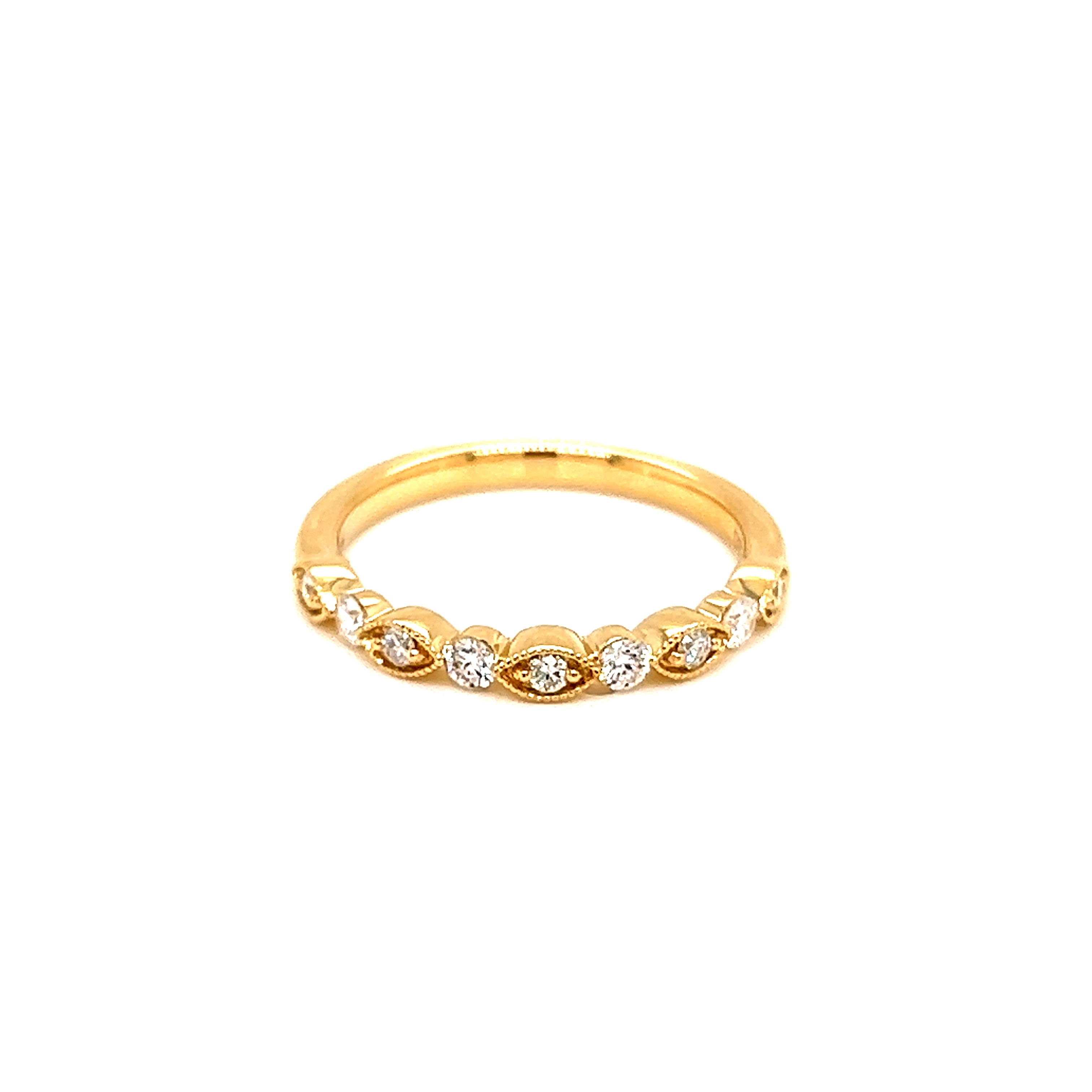 14 Karat yellow wedding band with 9=0.25Tw Round Brilliant G VS Diamonds  dwt: 1.56