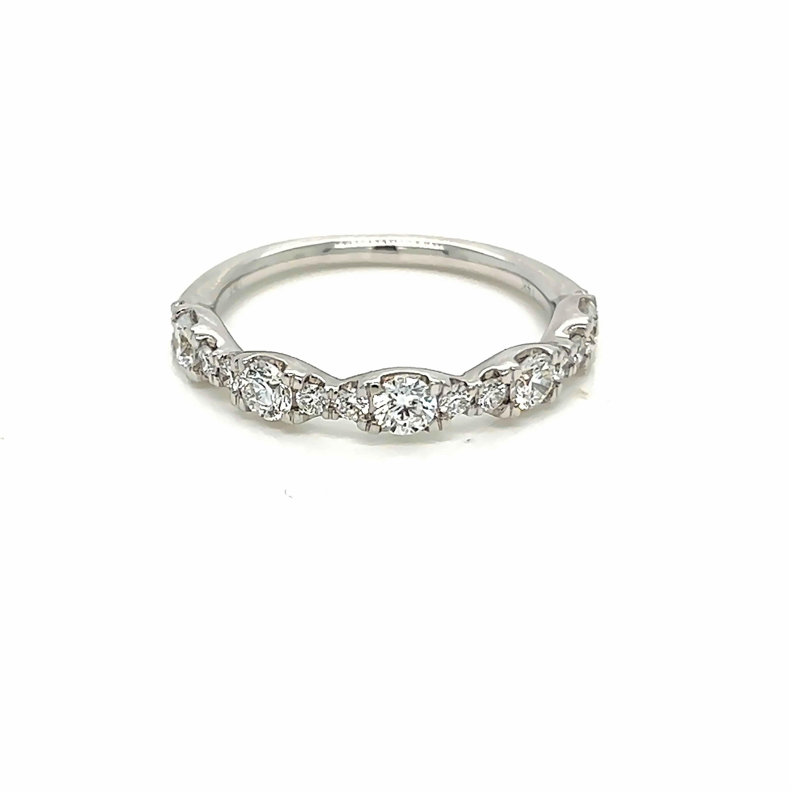 14 Karat Wedding Band with 15=0.75tw Round Brilliant G VS Diamonds