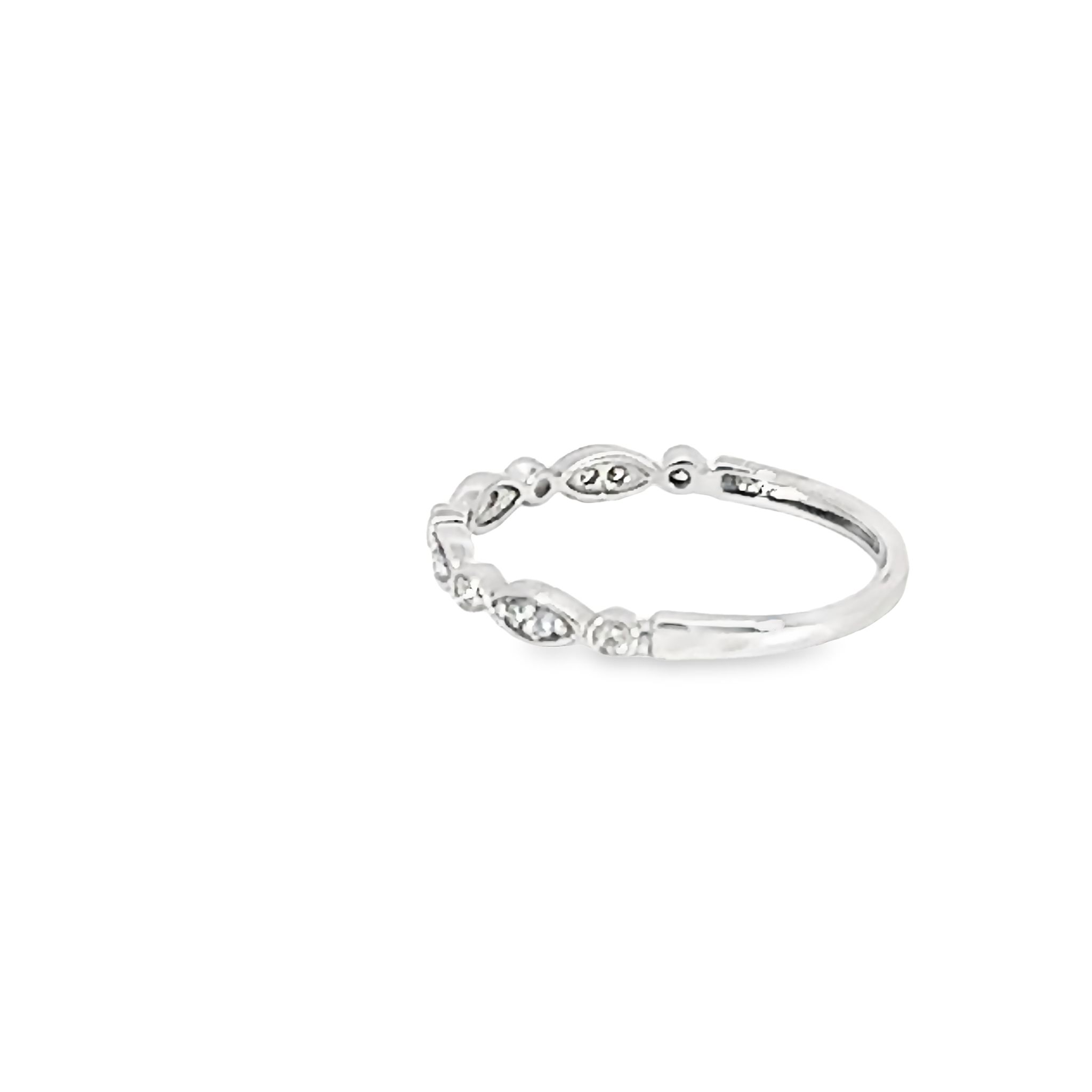 14k White Gold Diamond Wedding Band