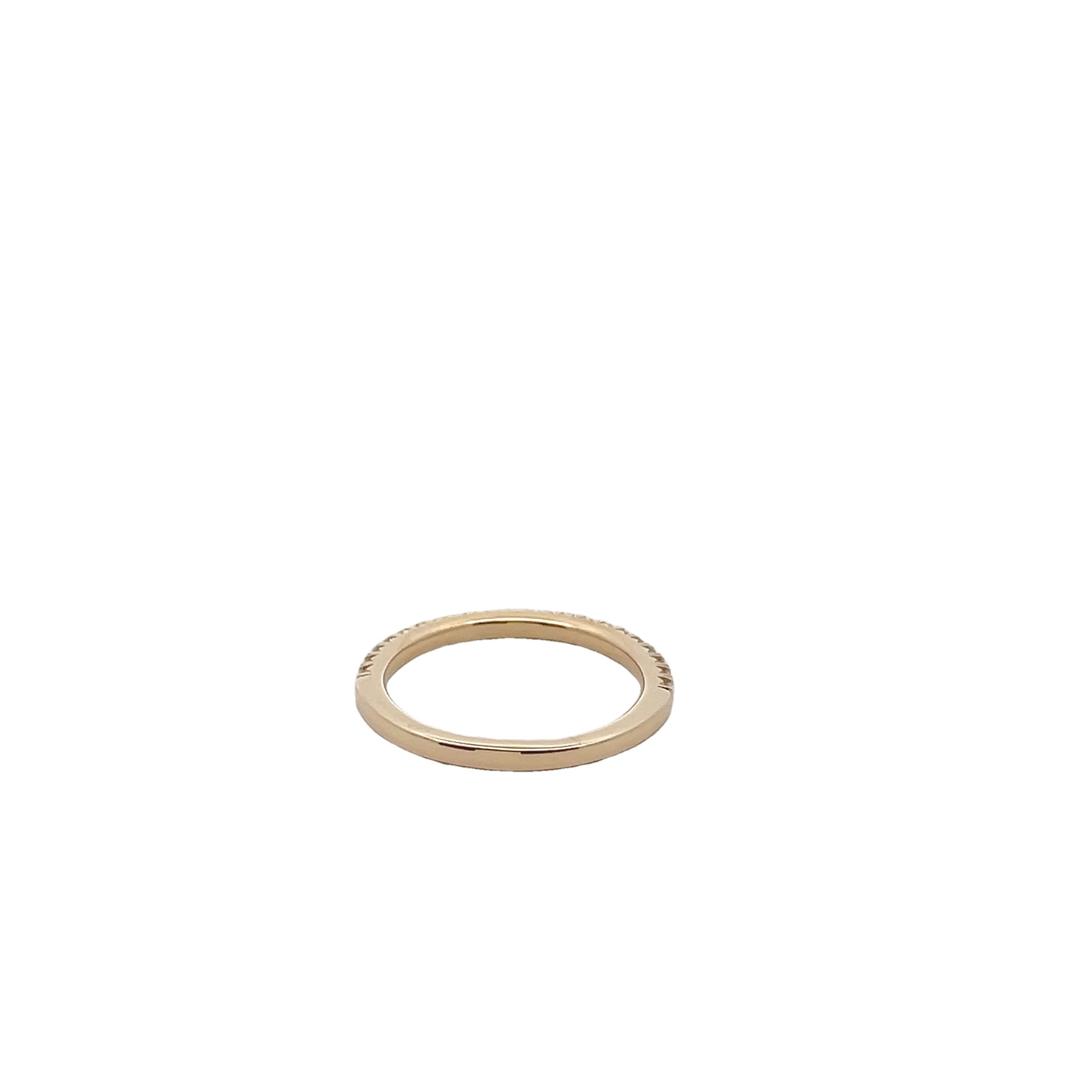 14k Yellow Gold Diamond Wedding Band