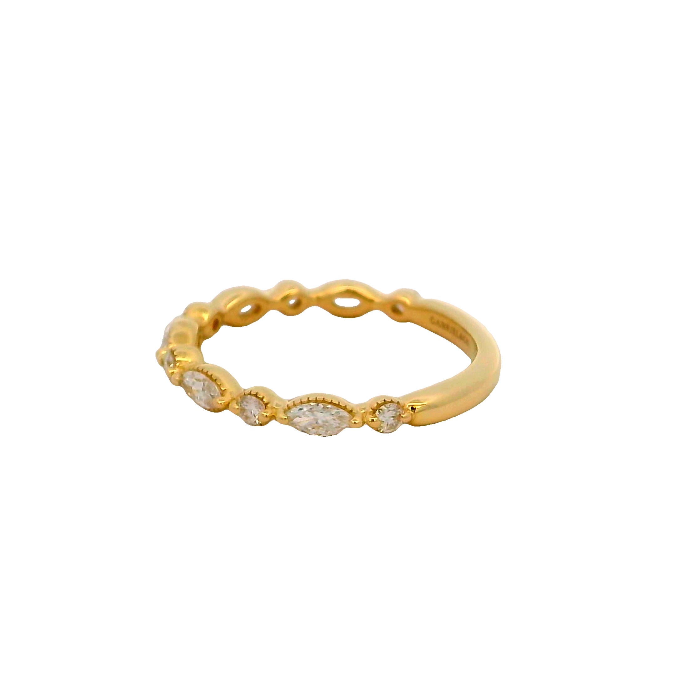 14k Yellow Gold Alternating Diamond Wedding Band