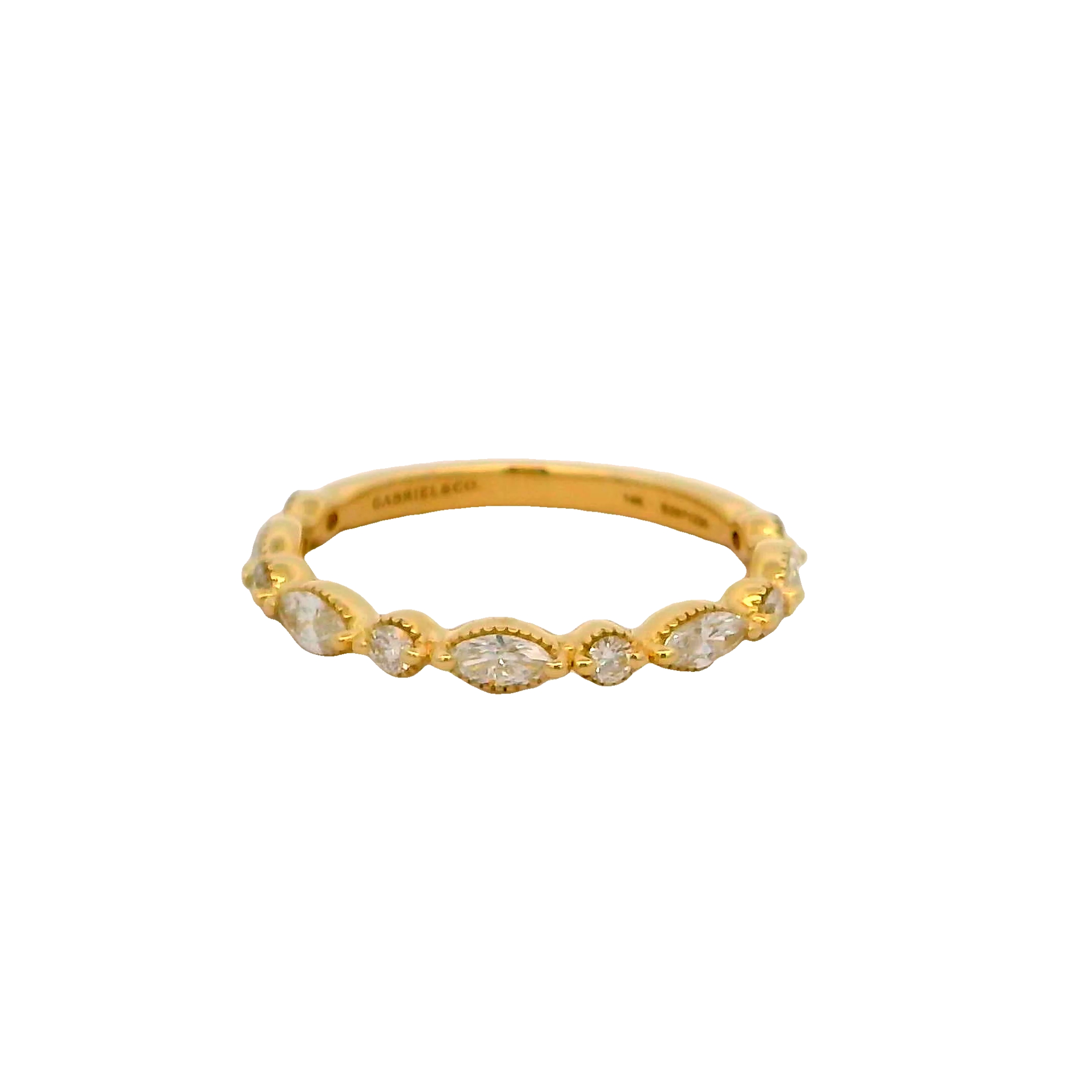 14k Yellow Gold Alternating Diamond Wedding Band