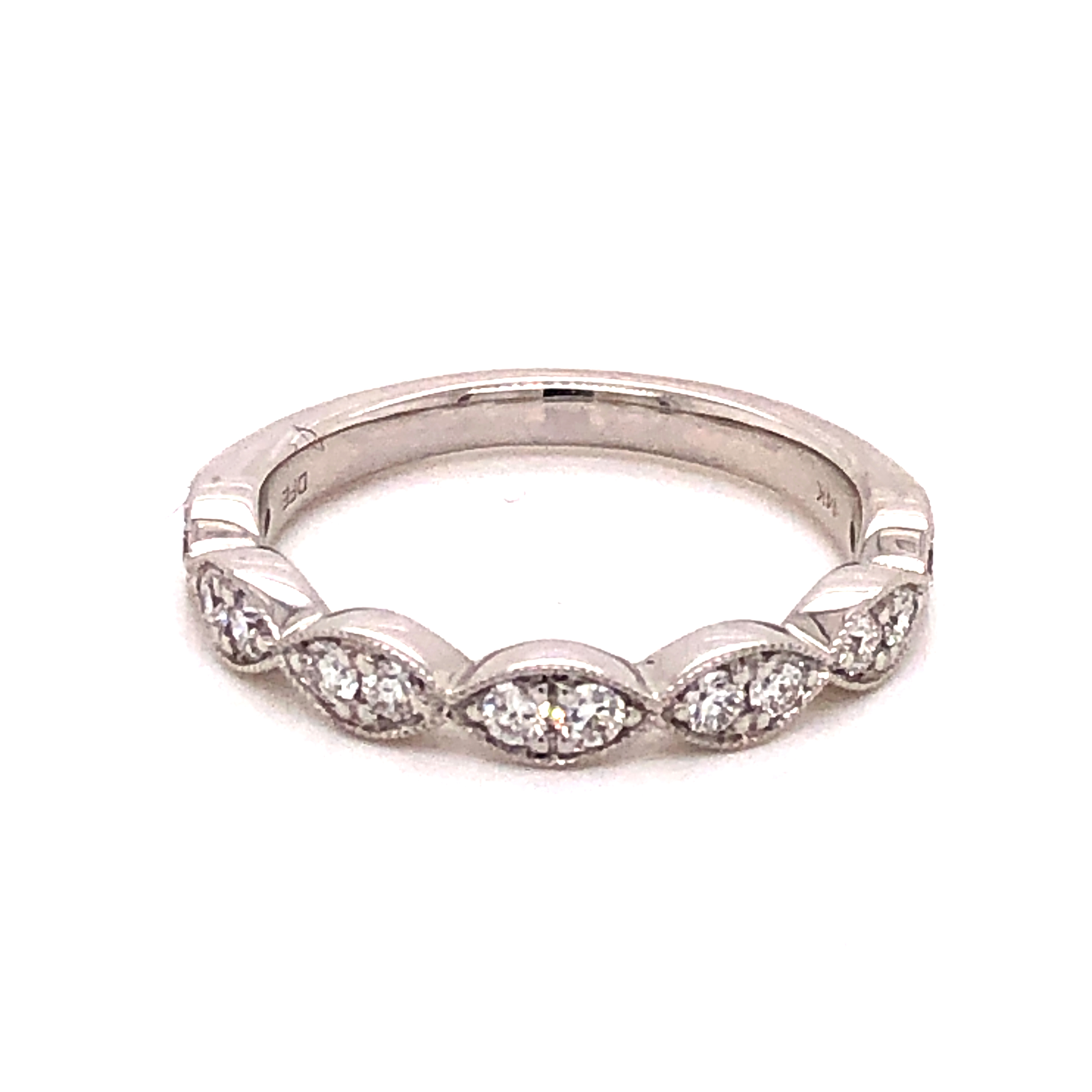 14 Karatwhite Gold Ring With Fourteen Round Brilliant Cut G Vs Diamonds That Have A Total Weight Of 0.37 Carats