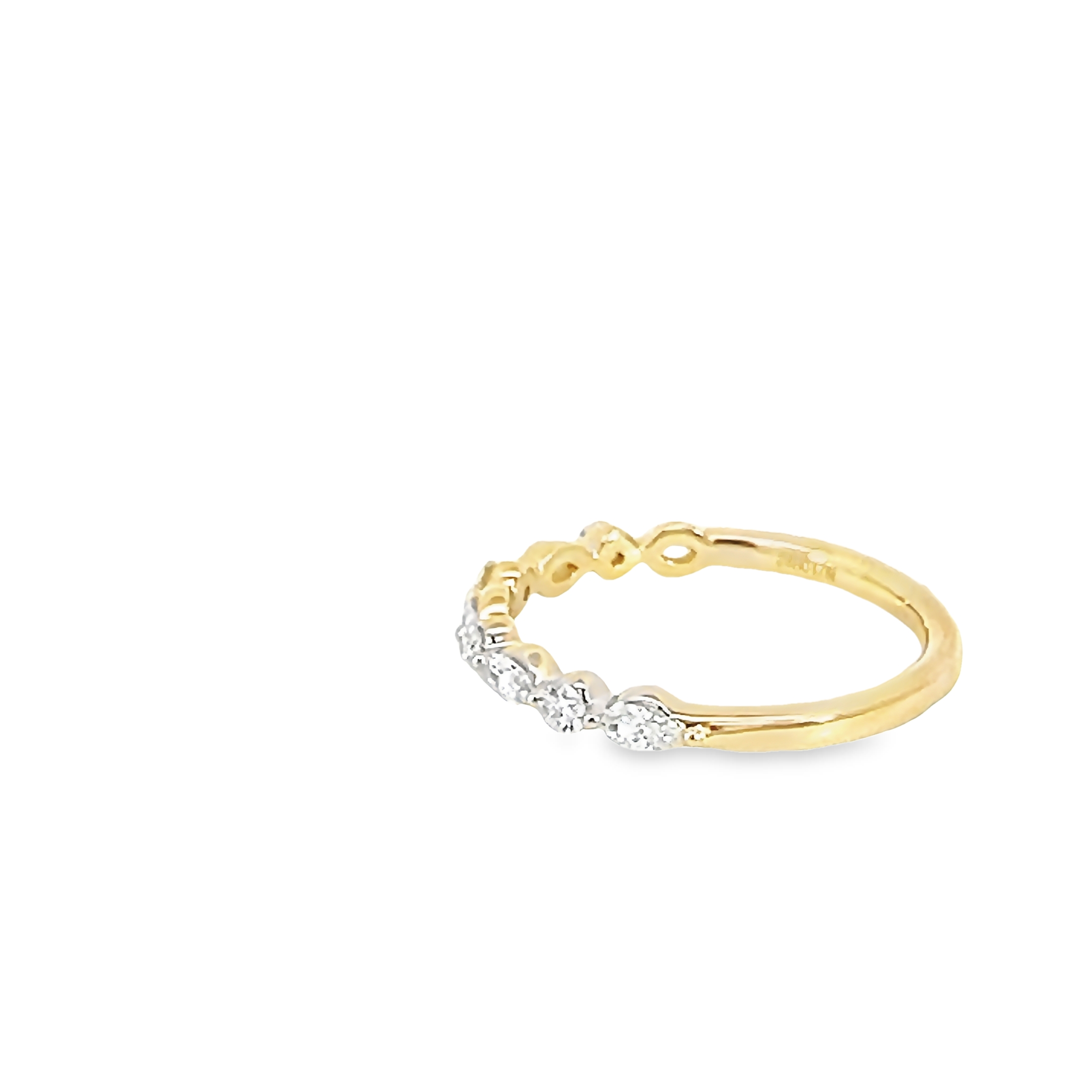 14k Yellow Gold Diamond Wedding Band
