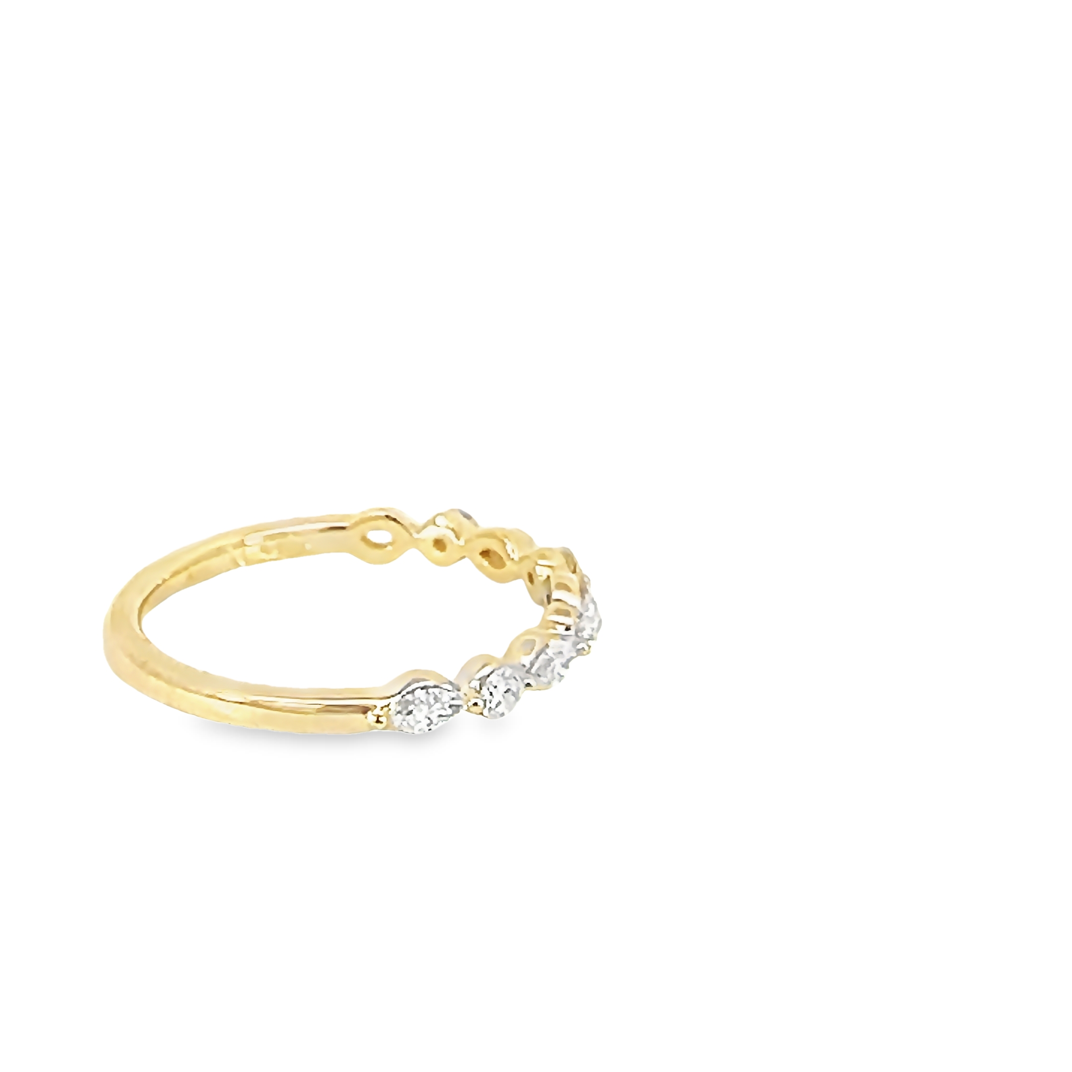 14k Yellow Gold Diamond Wedding Band