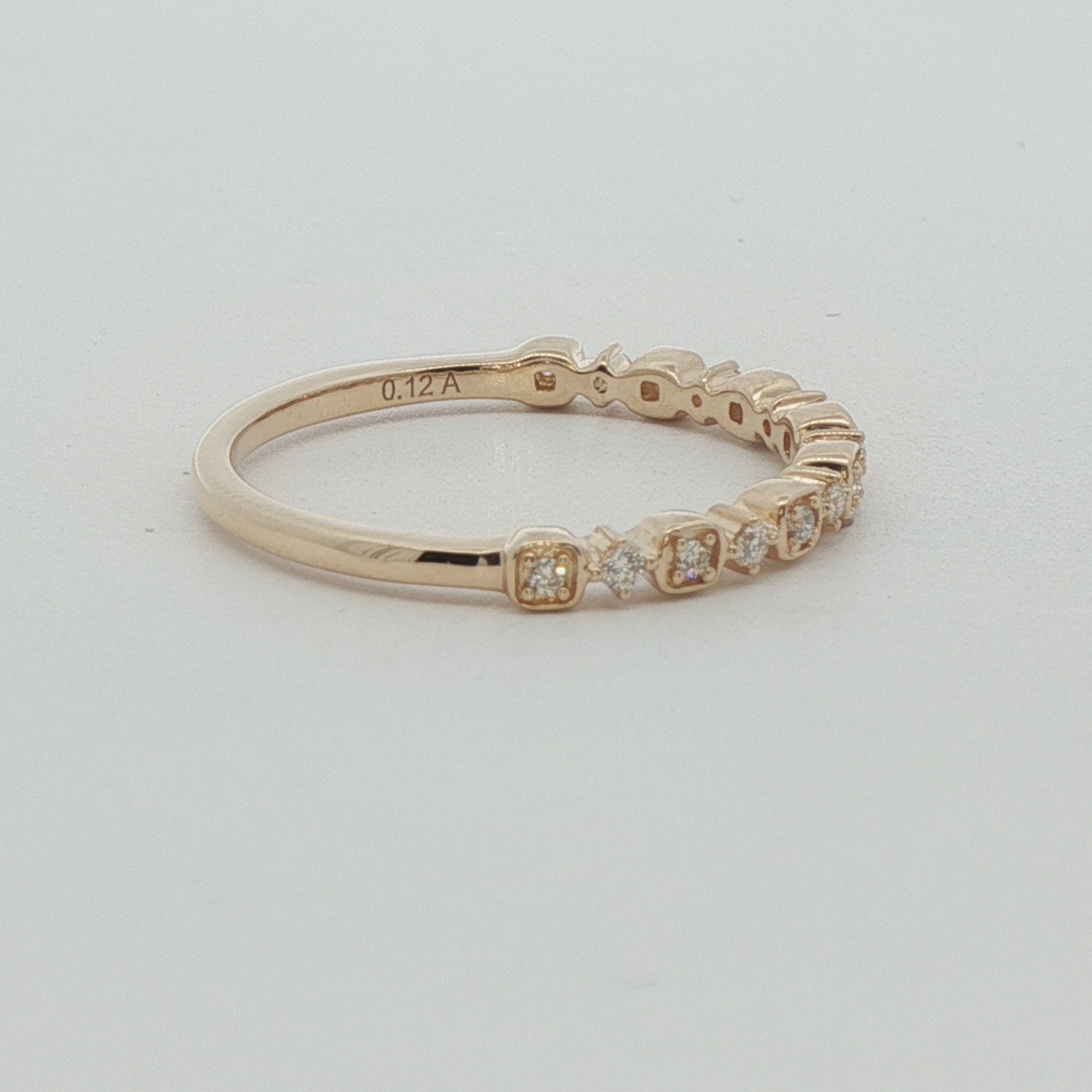14k Yellow Gold Diamond Wedding Band