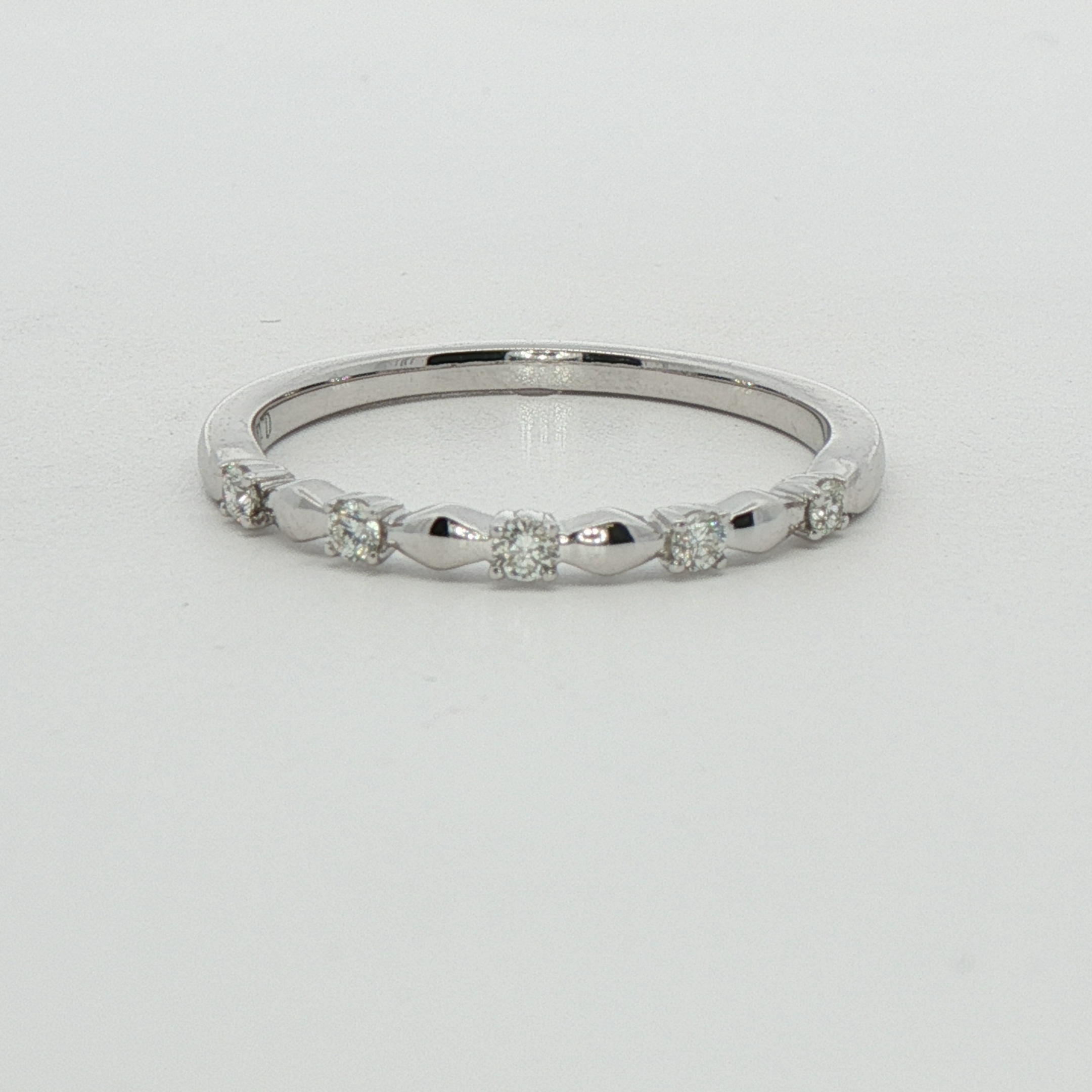 14k White Gold Diamond Wedding Band