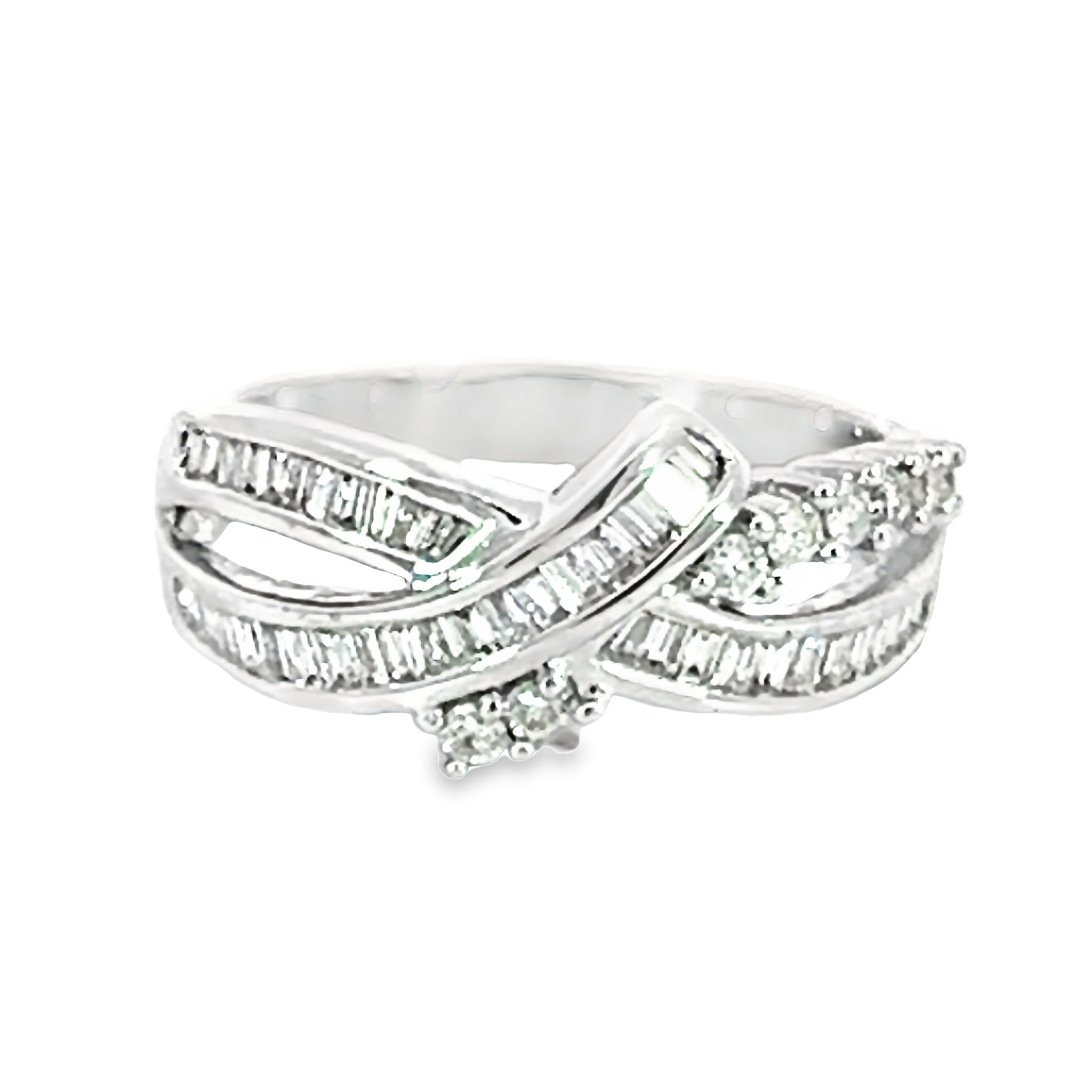 14k White Gold Freefrom Diamond Ring