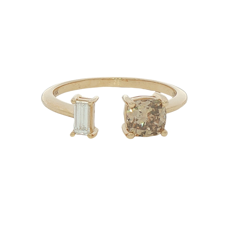 14k Yellow Gold Baguette And Cushion Diamond Ring