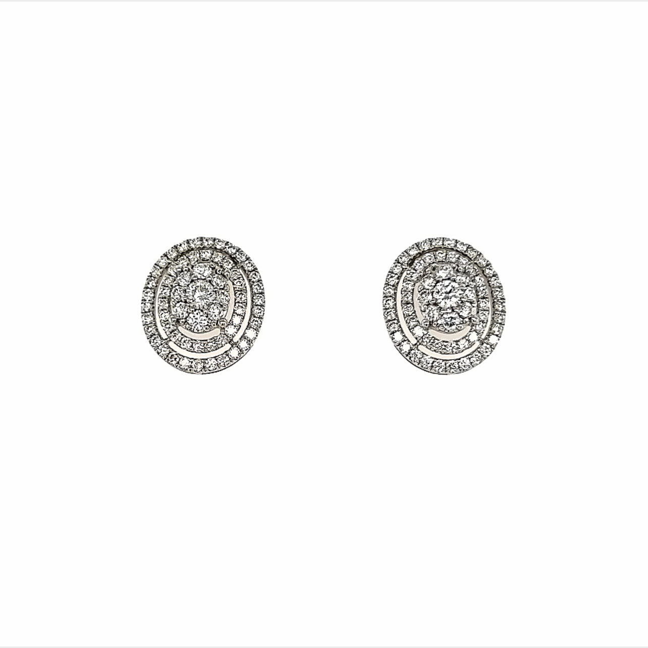 18 White Gold Diamond Cluster Earrings