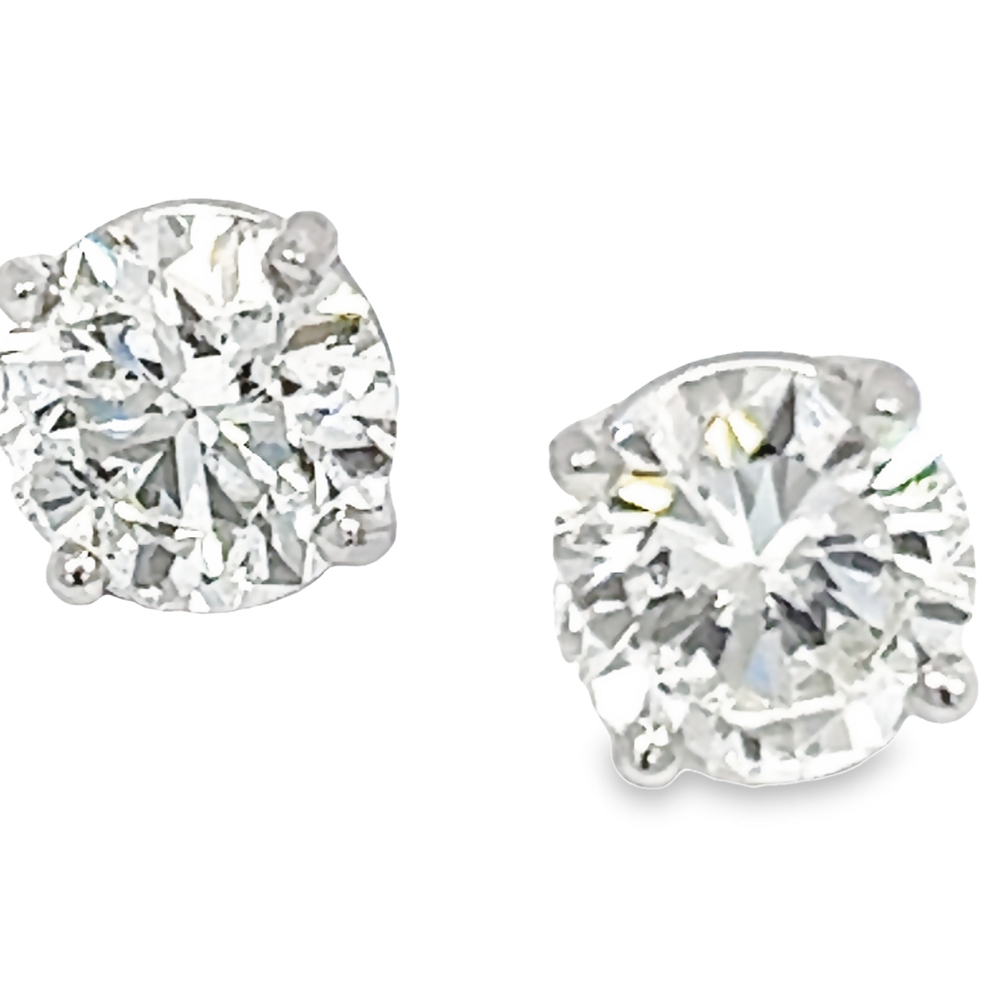 14k White Gold Diamond Stud Earrings