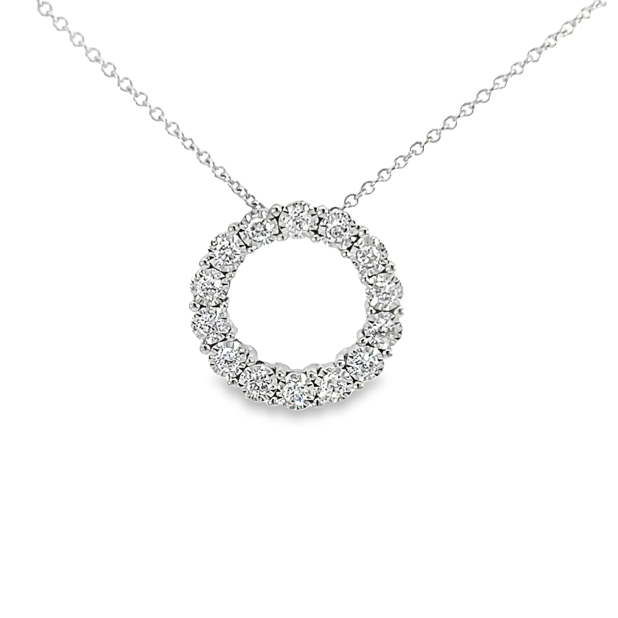 14k White Gold Diamond Circle Pendant Necklace