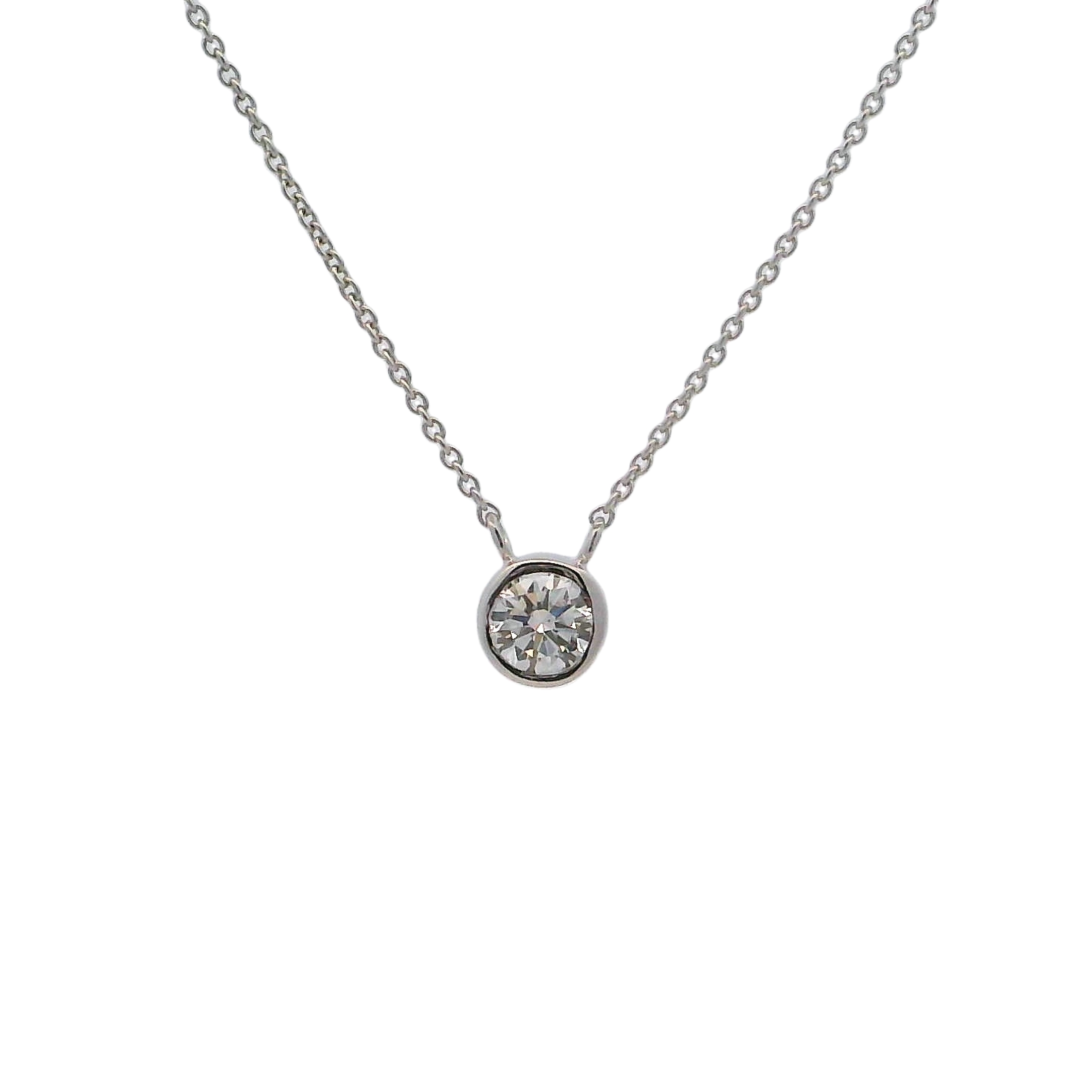 14k White Gold Diamond Pendant Necklace