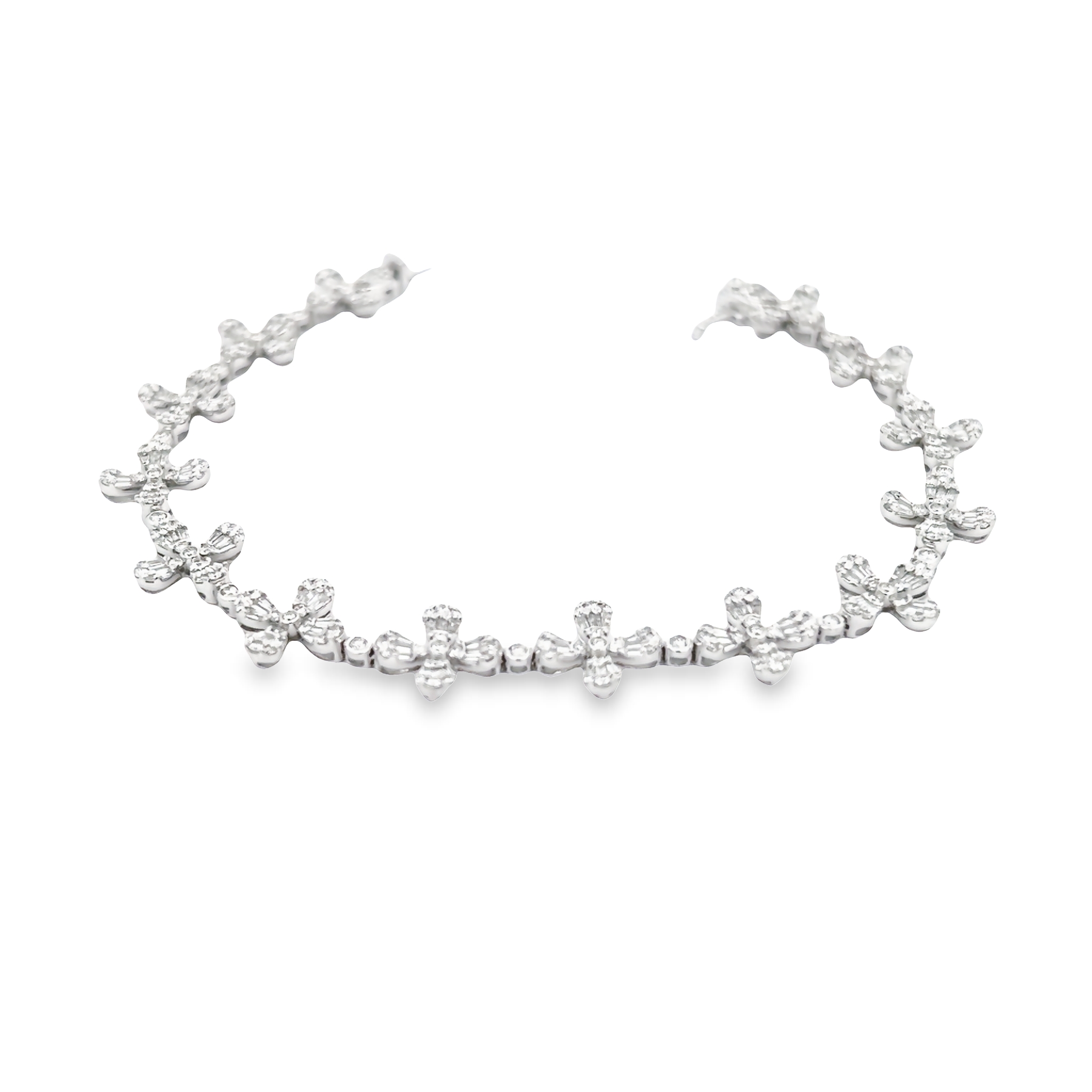 14 Karat white gold flower bracelet with 419=3.35 total weight round brilliant and bauguette G SI Diamonds