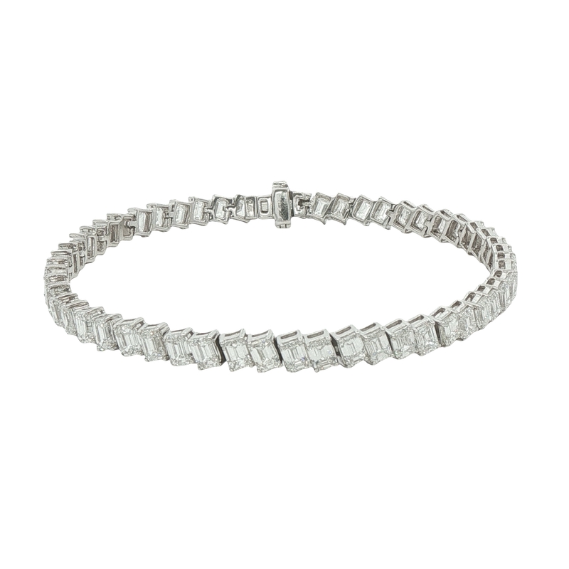 14k White Gold Emerald Cut Diamond Tennis Bracelet