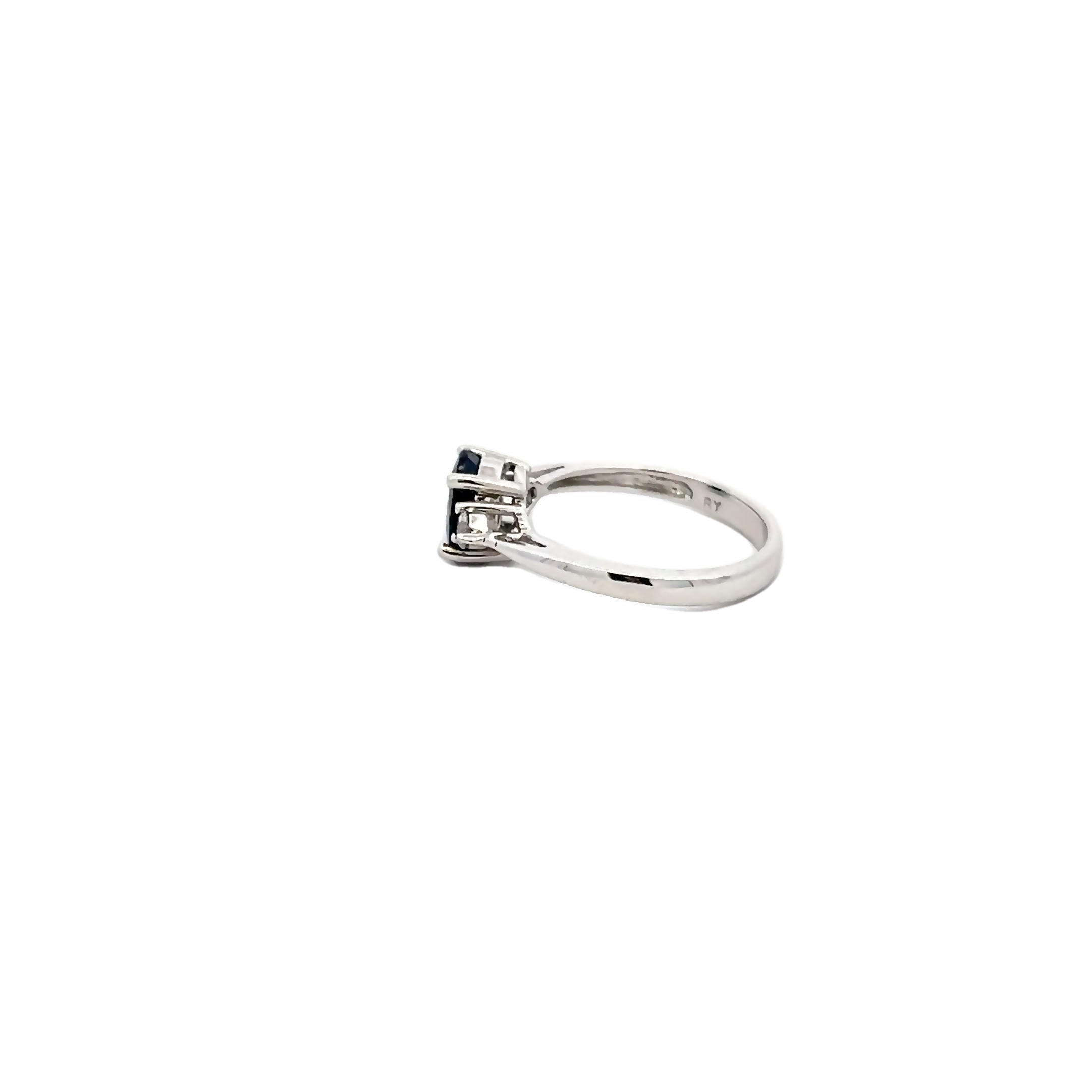 14k White Gold Sapphire Fashion Ring