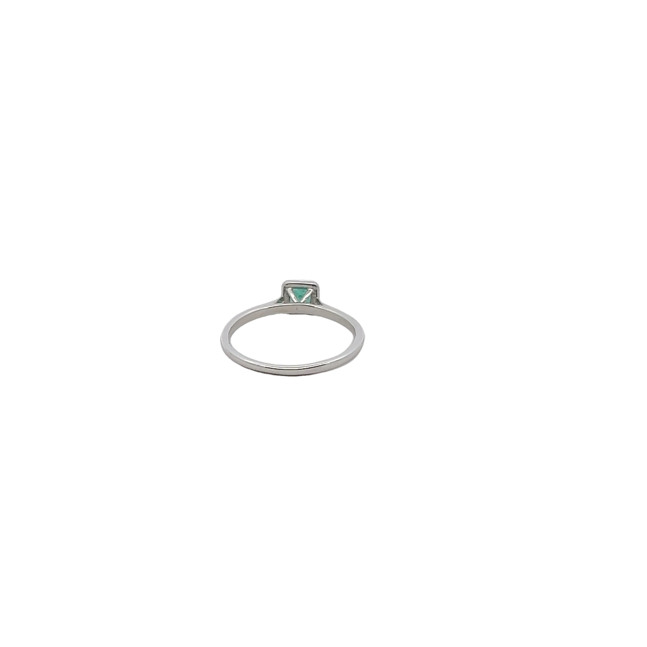 14k White Gold Emerald And Diamond Ring