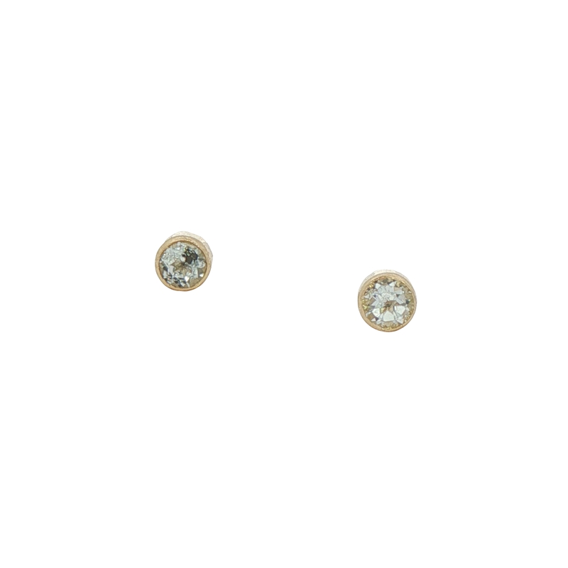 14k Yellow Gold White Topaz Stud Earrings