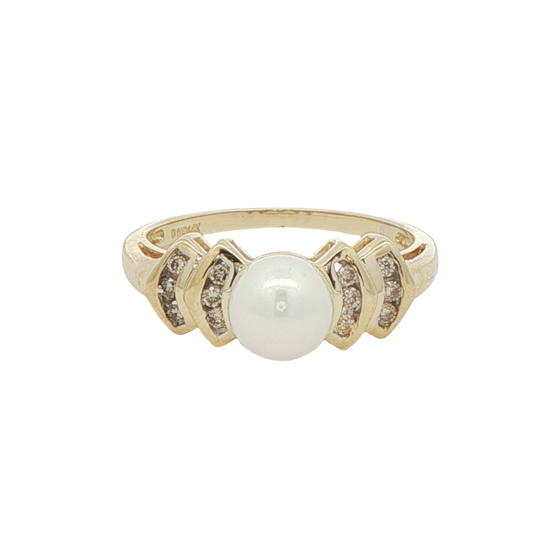 14k Yellow Gold Pearl And Diamond Ring