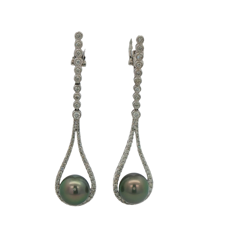 18k White Gold Pearl And Diamond Dangle Earrings