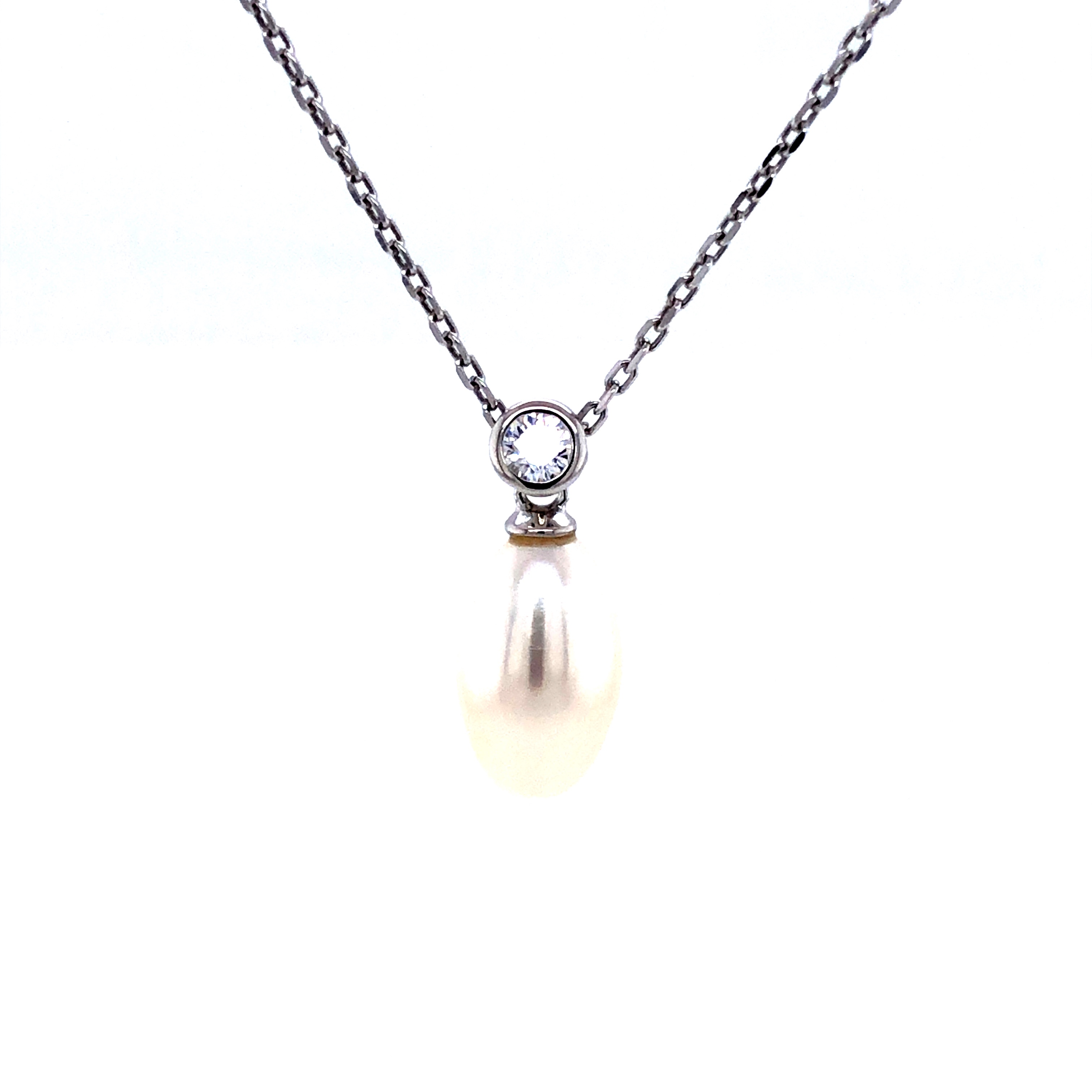 Pearl Pendant Necklace