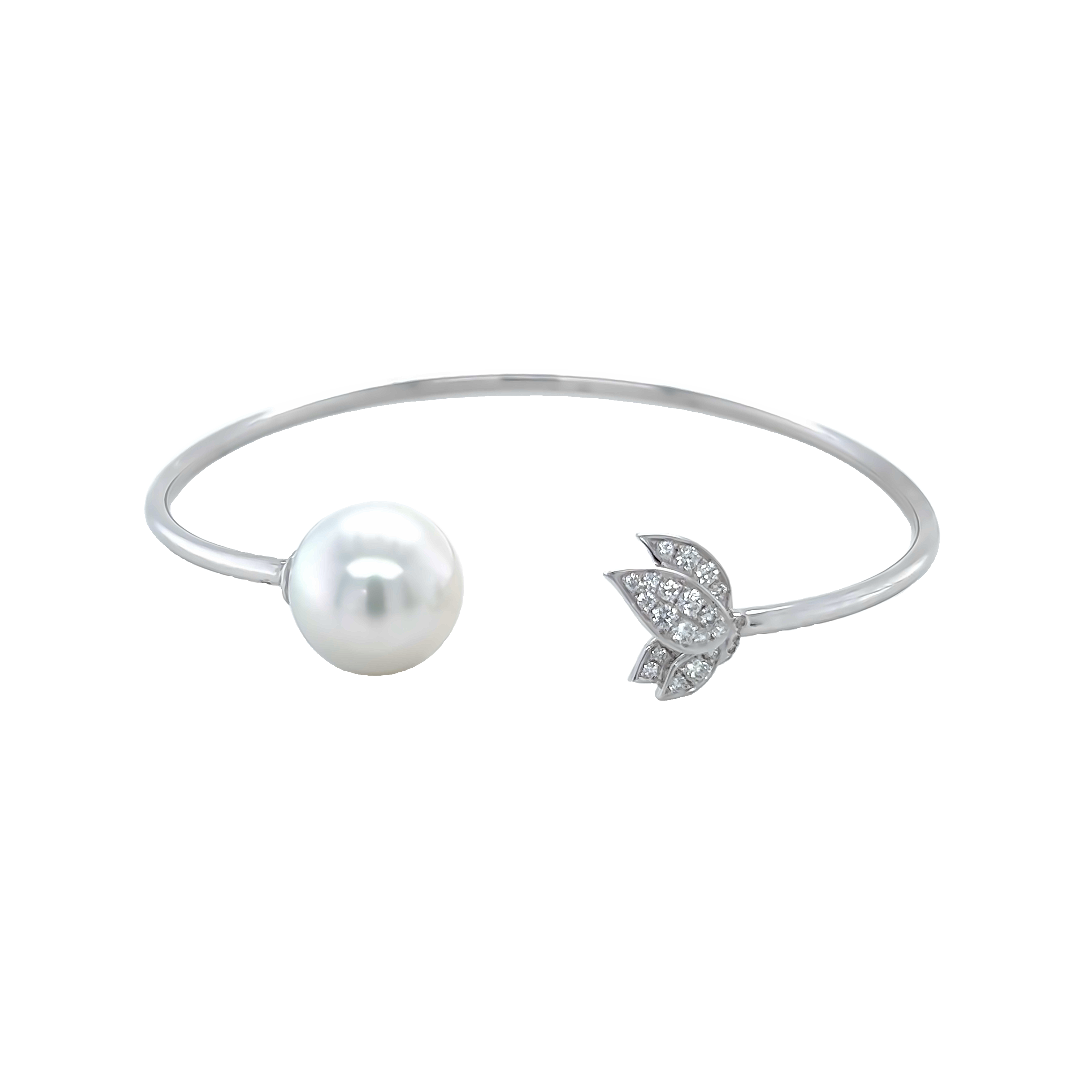 18k White Gold Pearl Bangle Bracelet