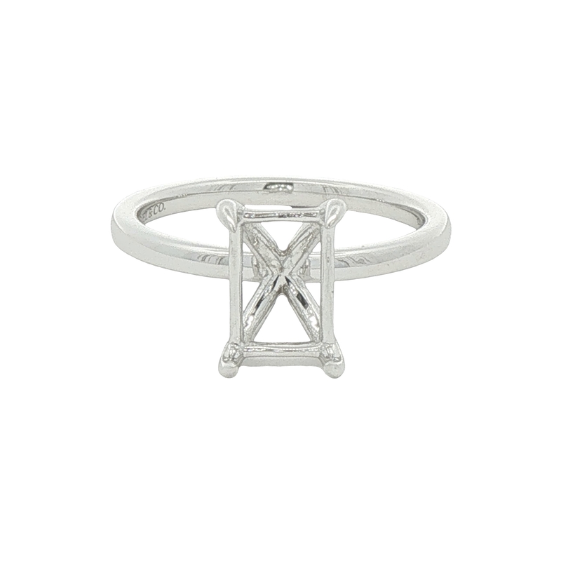 14k White Gold Solitaire Engagement Ring Setting