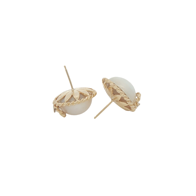 14k Yellow Gold Mabe Pearl And Diamond Earrings