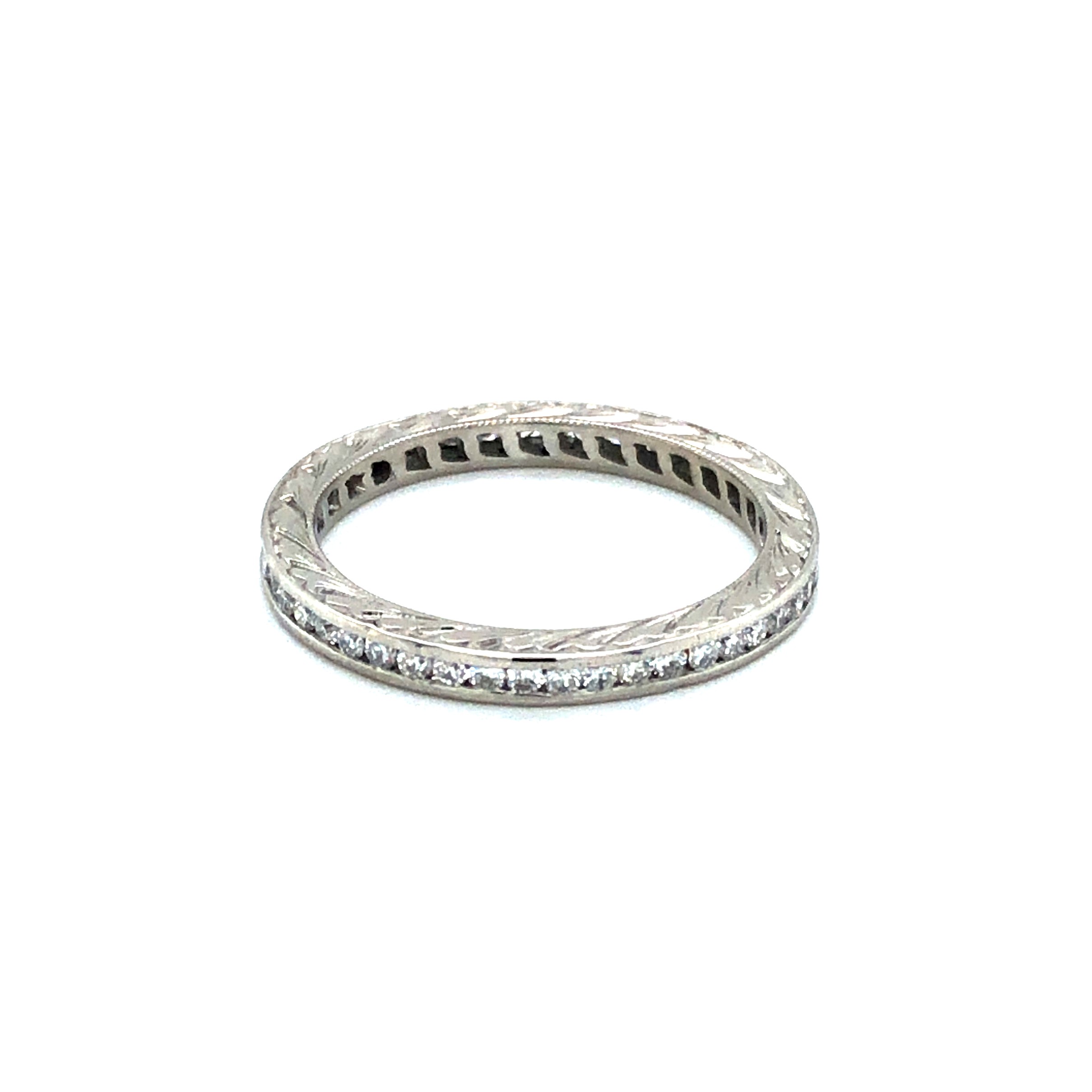 Platinum Ring With 48=0.60Tw Round Brilliant G Vs Diamonds  dwt: 2.1